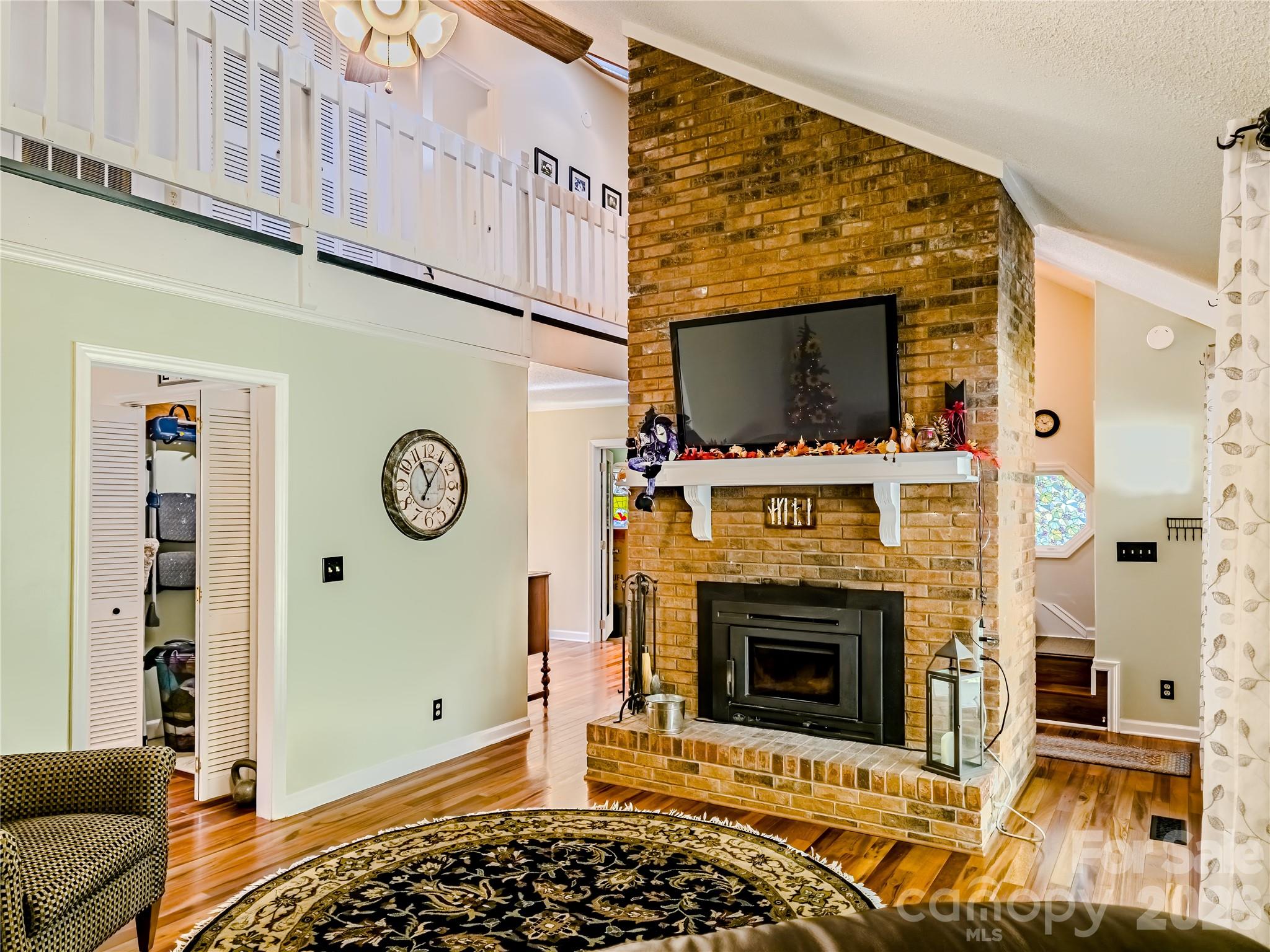 142 Padgett-Burns Road — Forest City