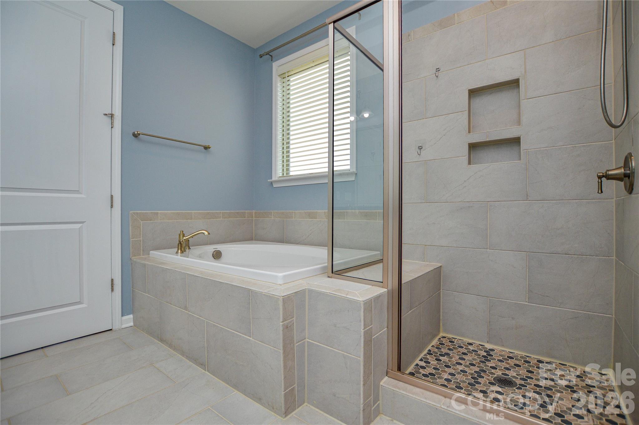 515 Cherry Blossom Avenue NW — Concord
