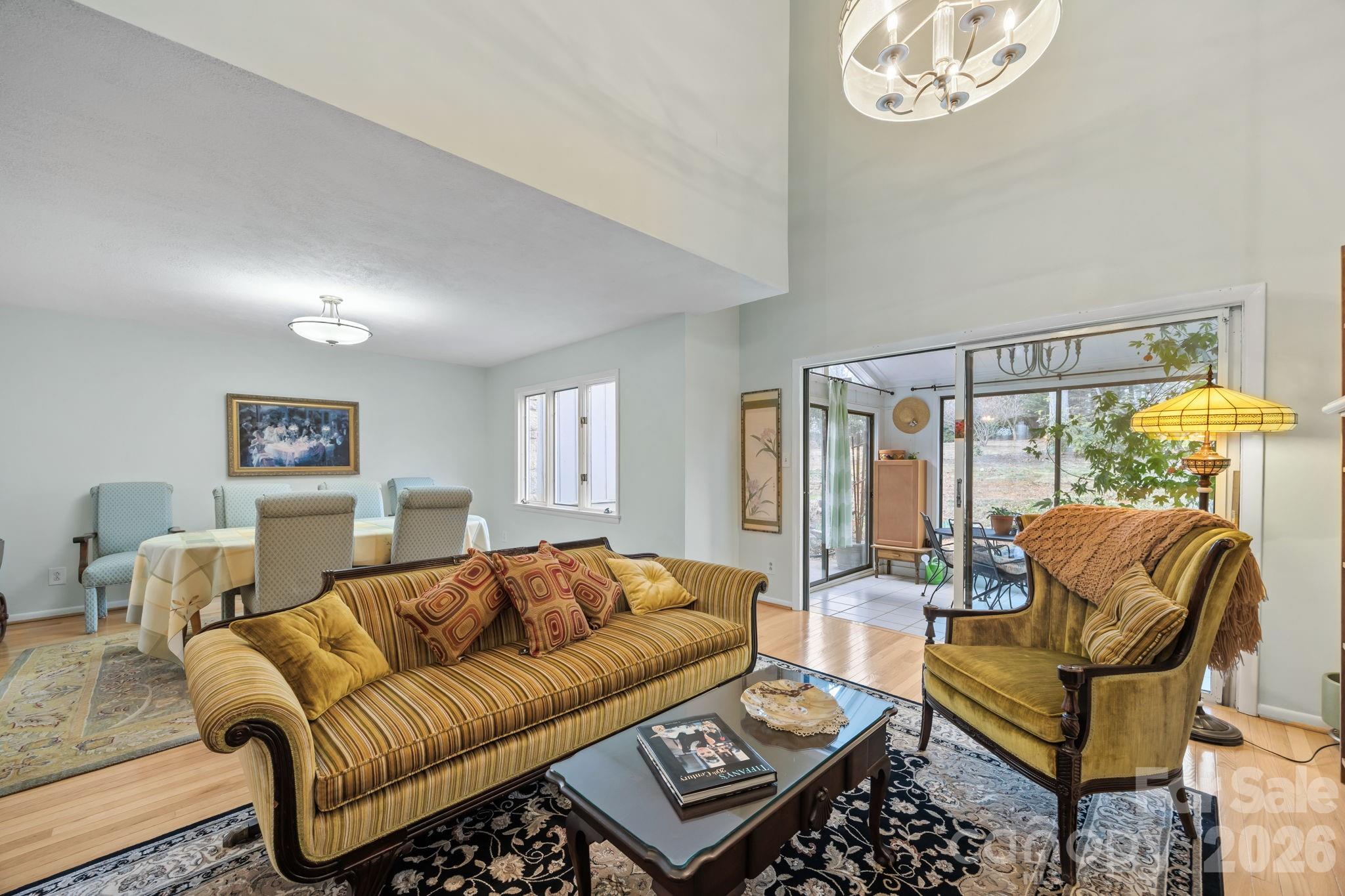 102 Crowfields Drive — Asheville