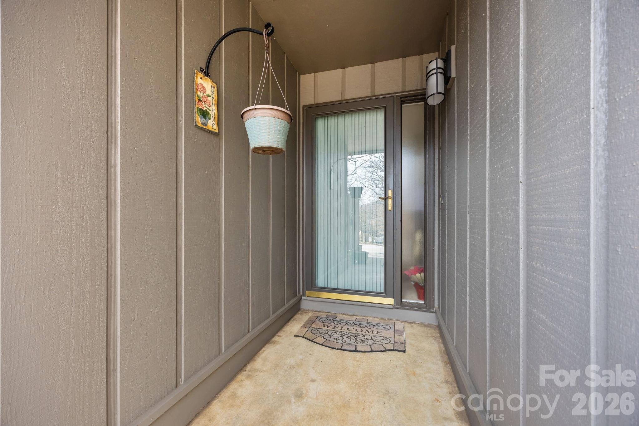102 Crowfields Drive — Asheville