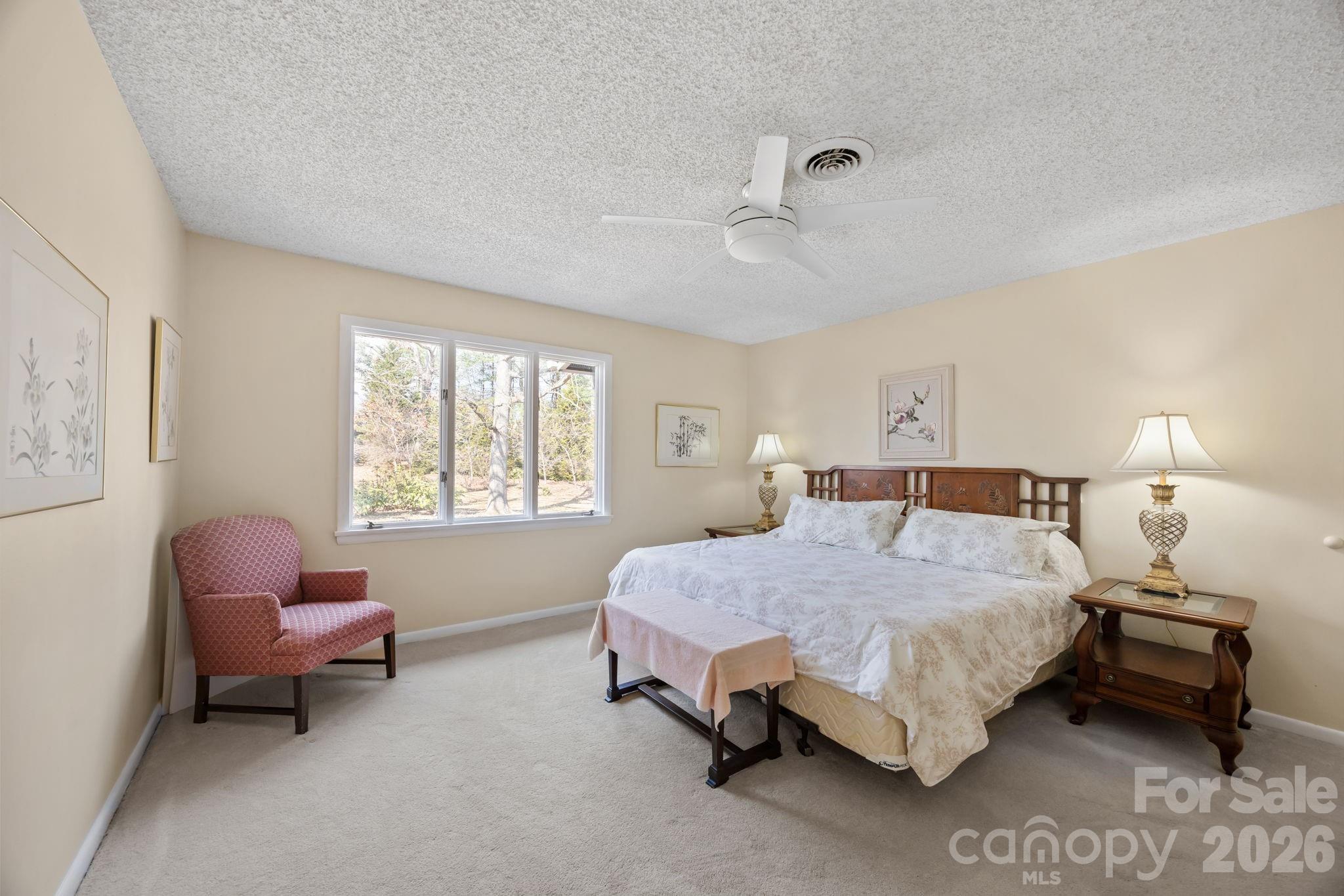 102 Crowfields Drive — Asheville