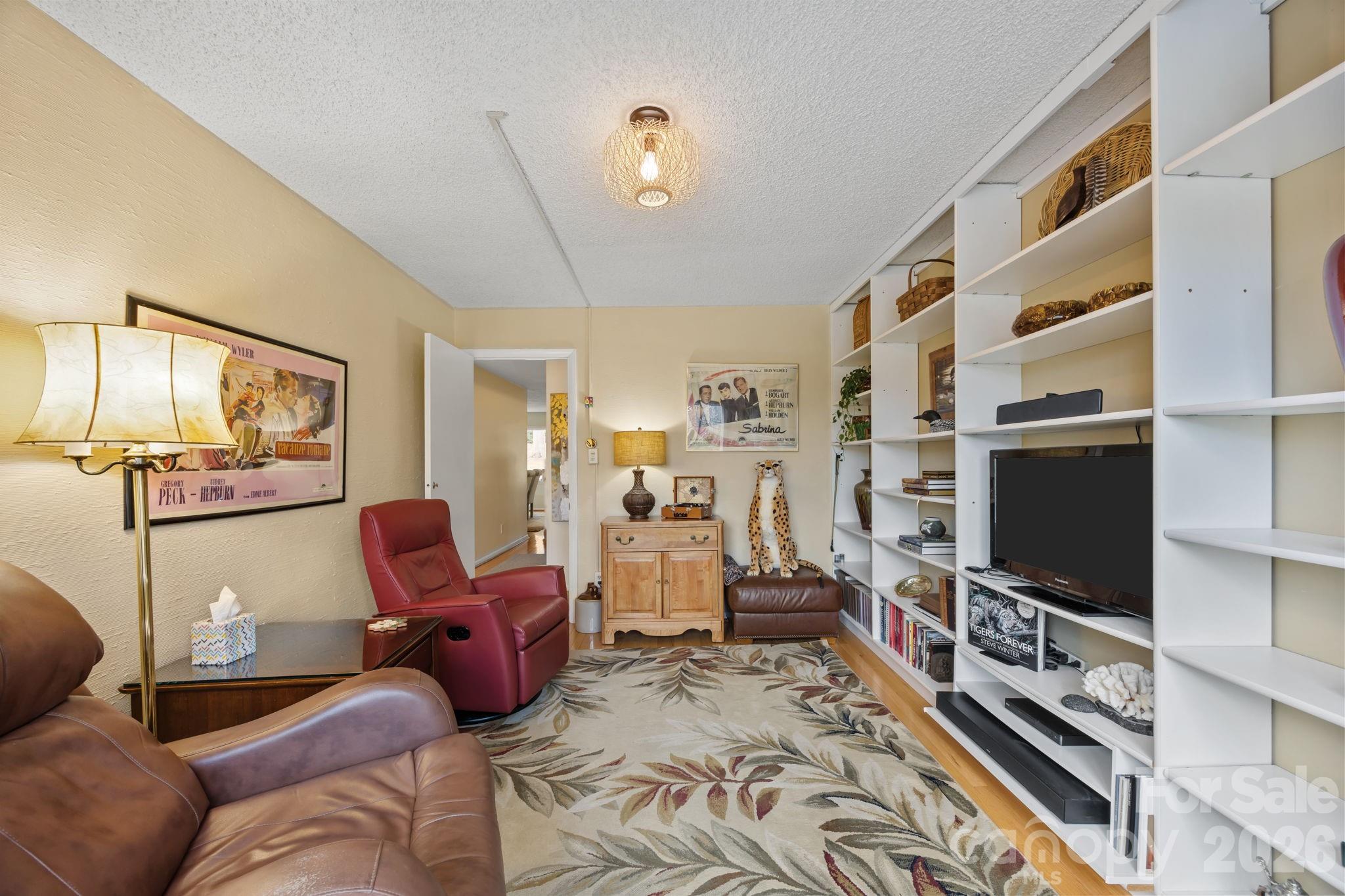 102 Crowfields Drive — Asheville