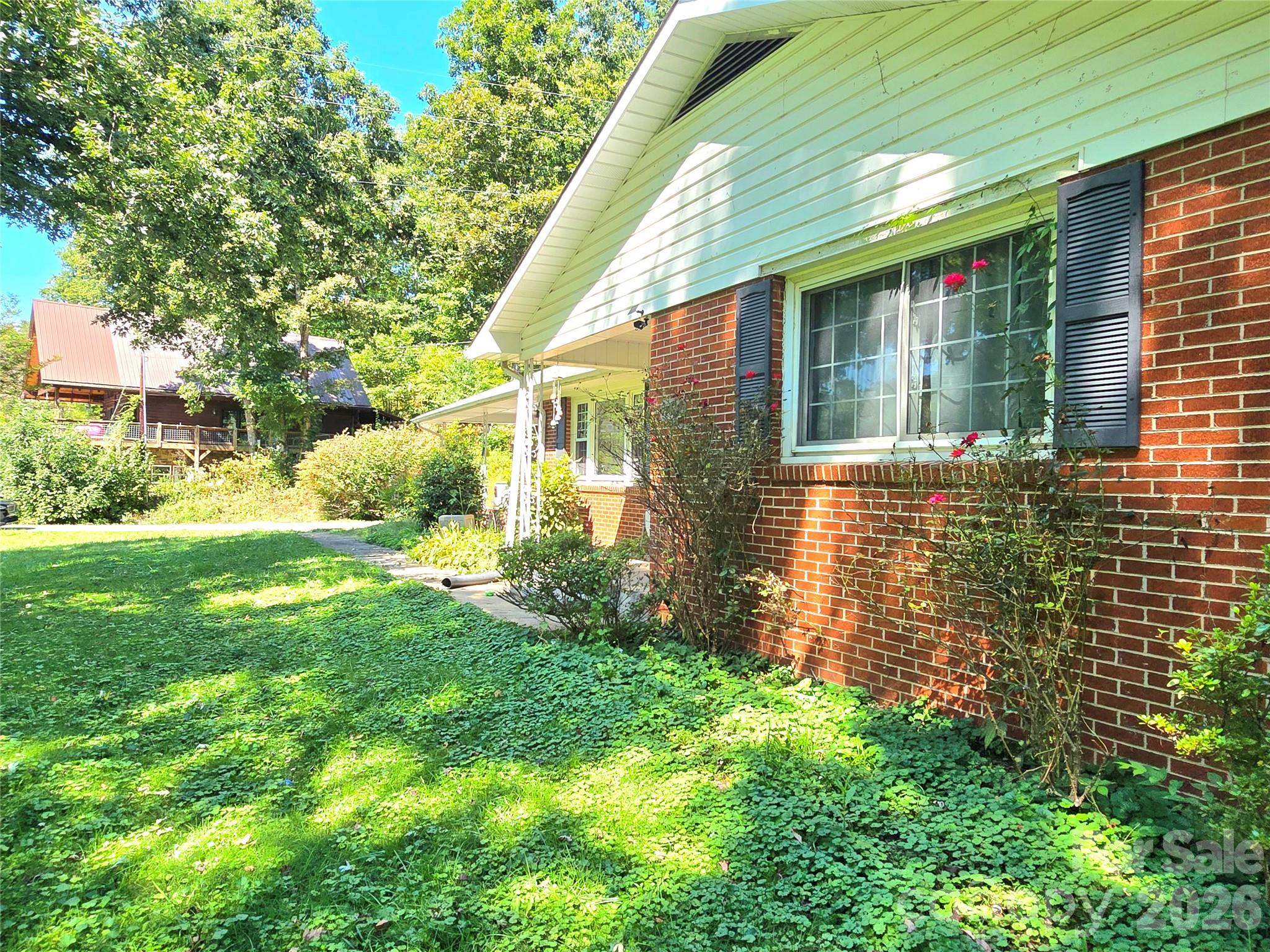 1797 Calvin Edney Road — Mars Hill