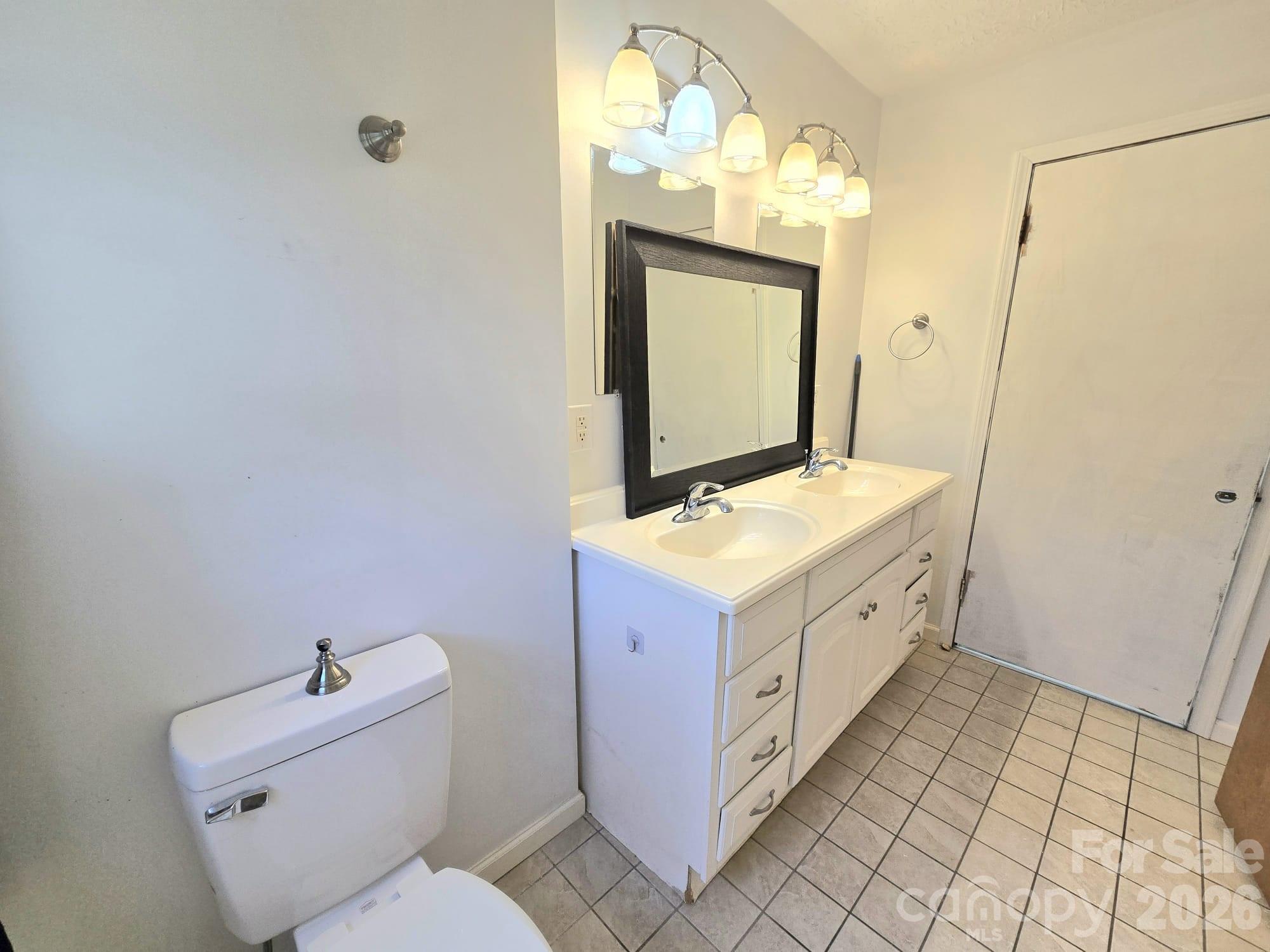 1797 Calvin Edney Road — Mars Hill