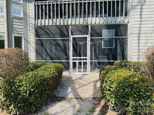 121 Burning Tree Lane #121 — Flat Rock