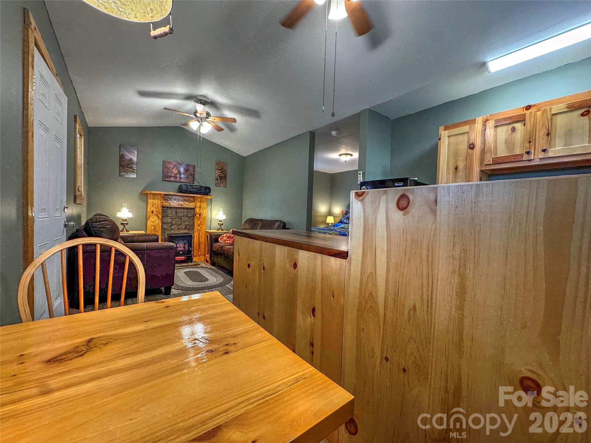 3807 Hwy 28 Highway — Robbinsville