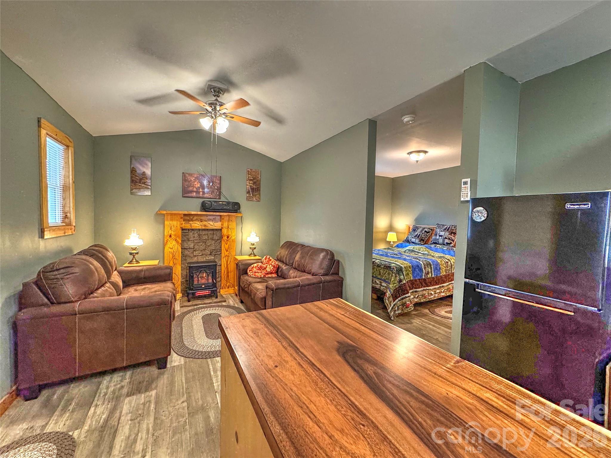 3807 Hwy 28 Highway — Robbinsville