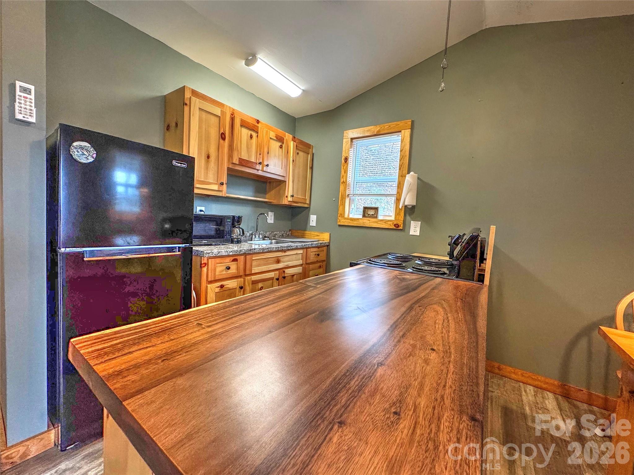 3807 Hwy 28 Highway — Robbinsville