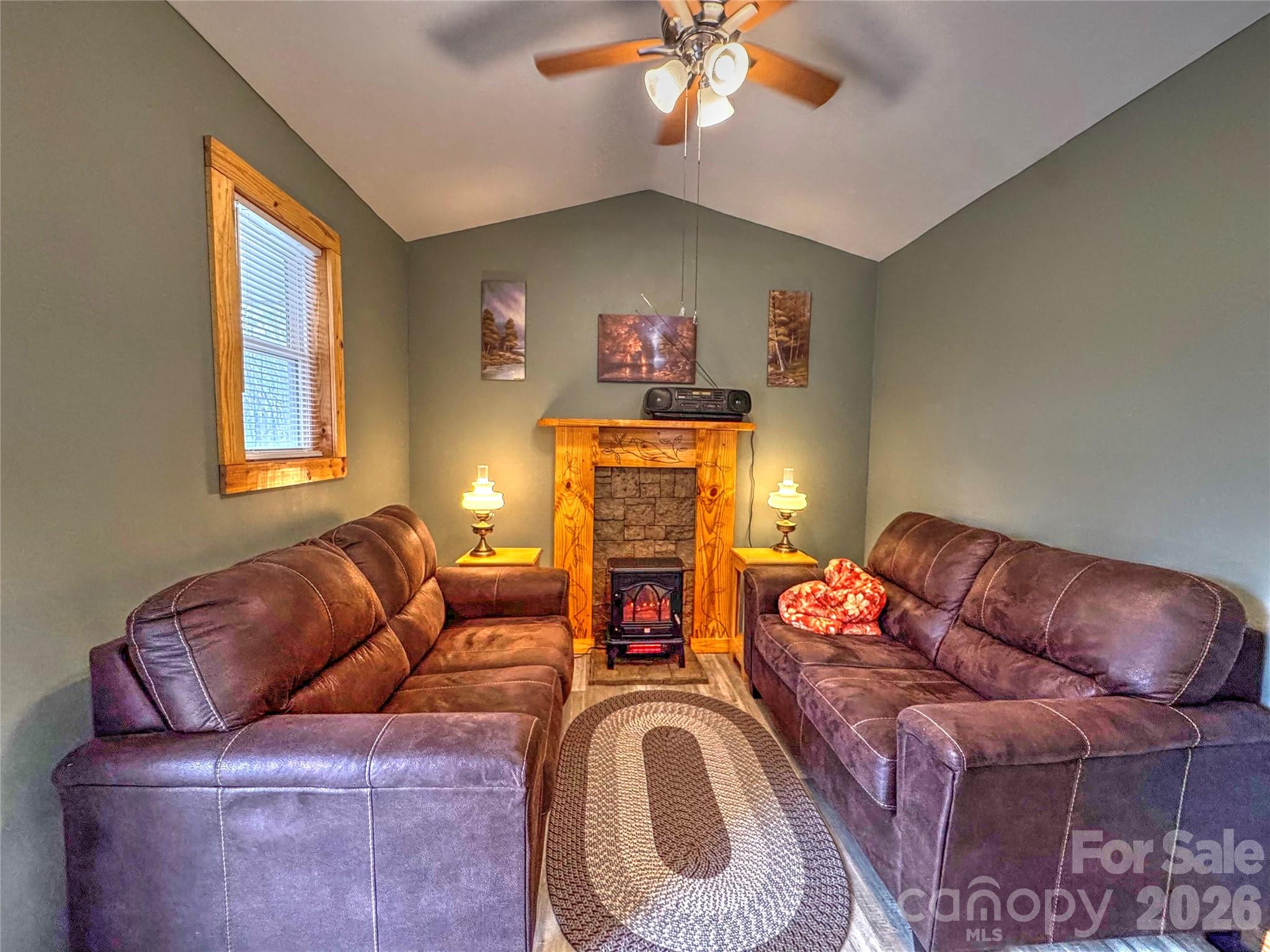 3807 Hwy 28 Highway — Robbinsville