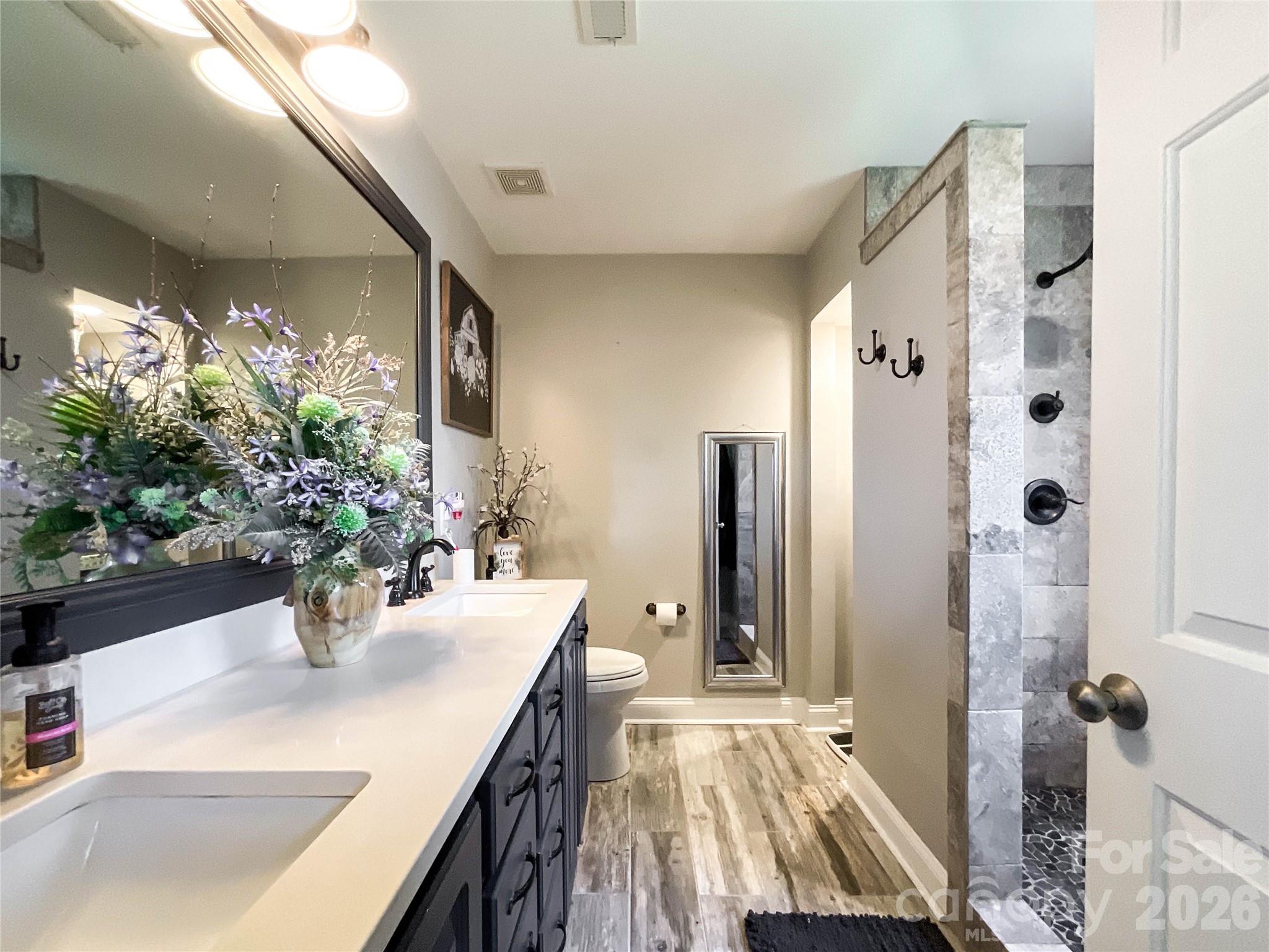 3420 Muddy Creek Road — Midland