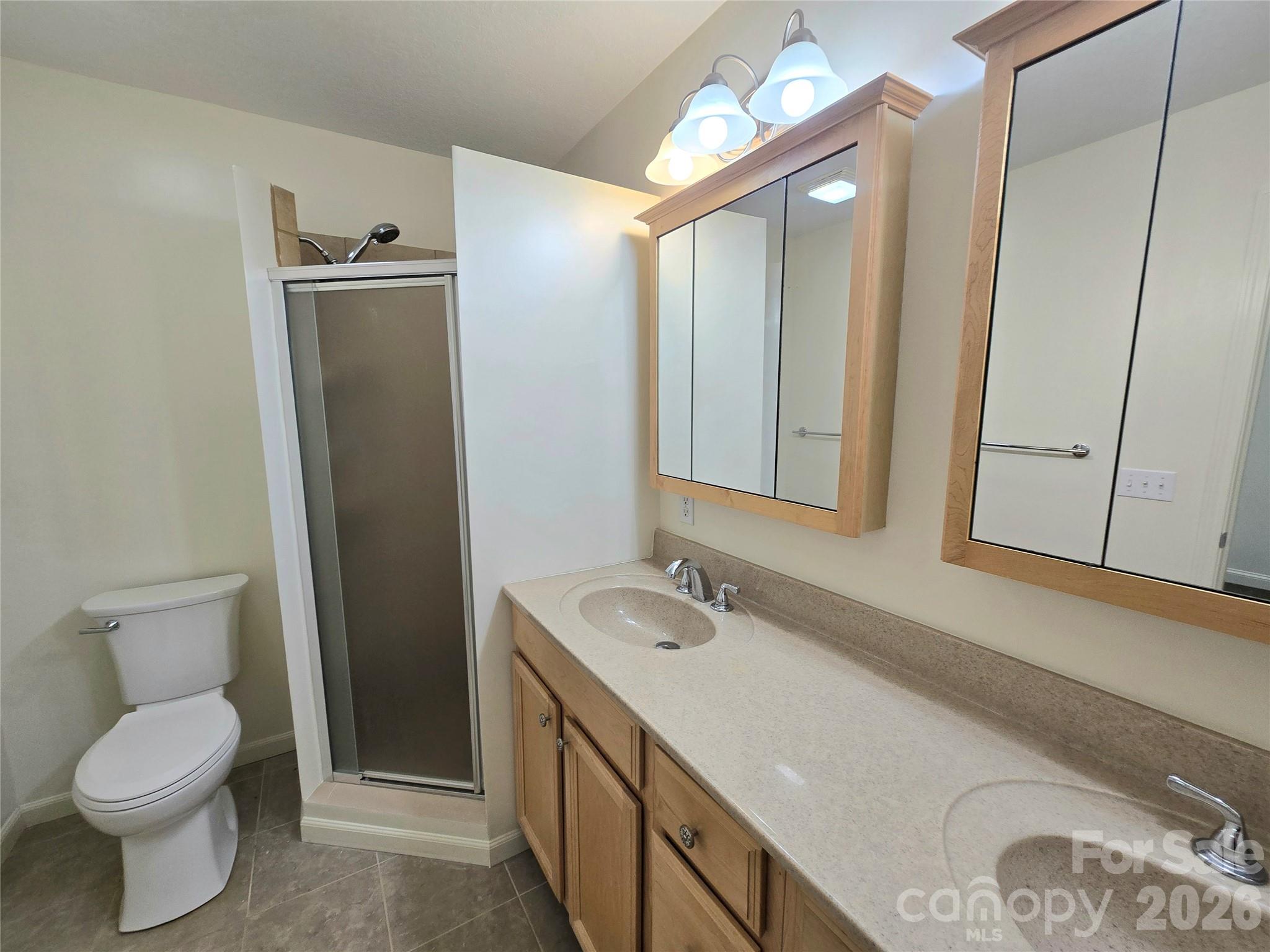 73 Dalya Road — Swannanoa