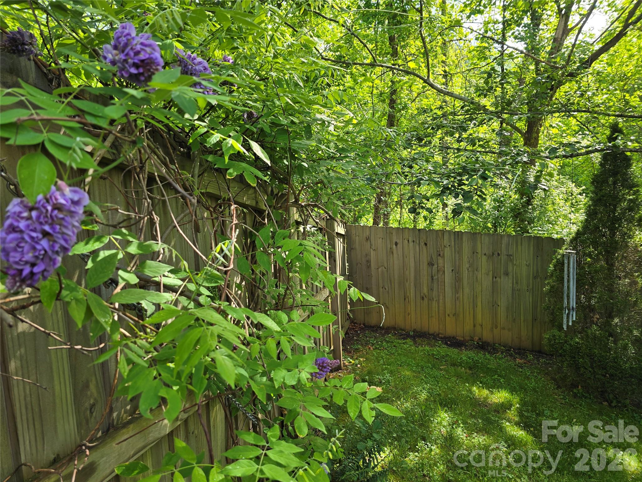 73 Dalya Road — Swannanoa