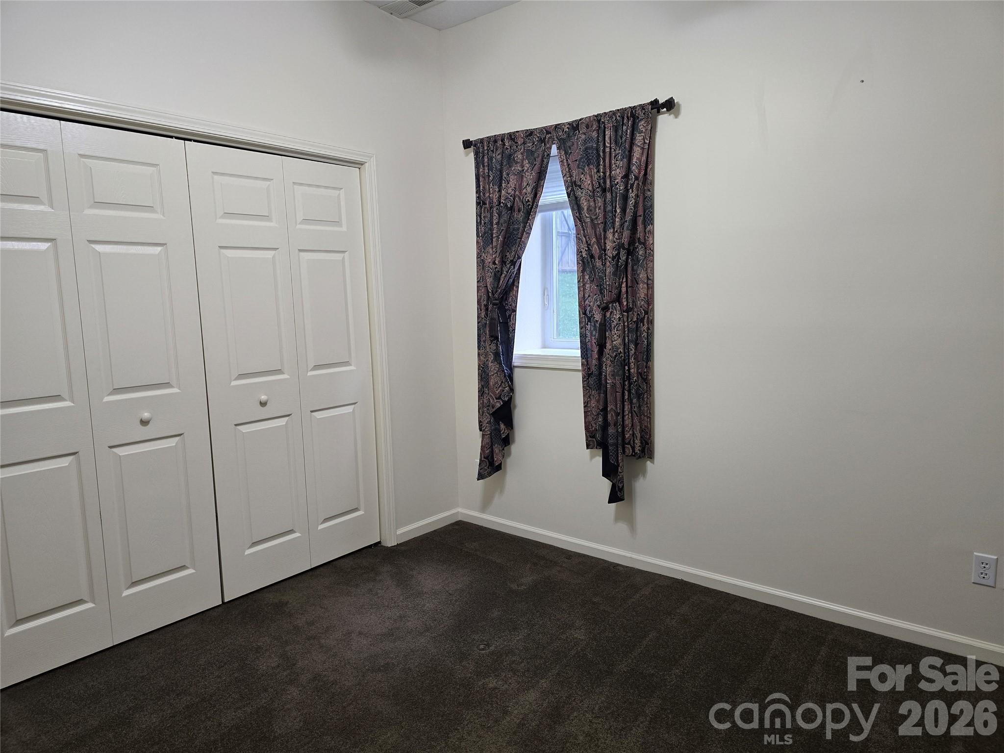 73 Dalya Road — Swannanoa