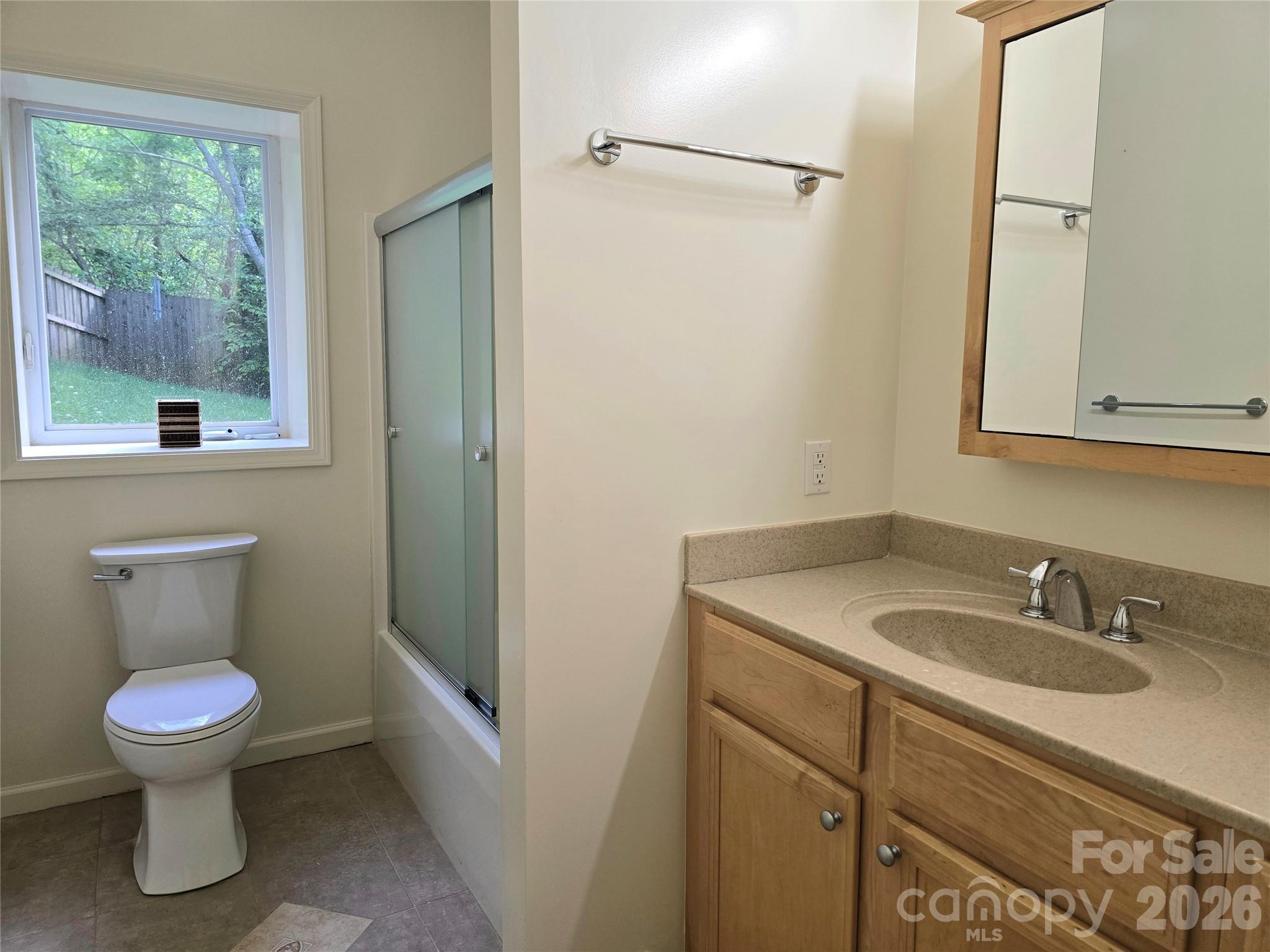 73 Dalya Road — Swannanoa