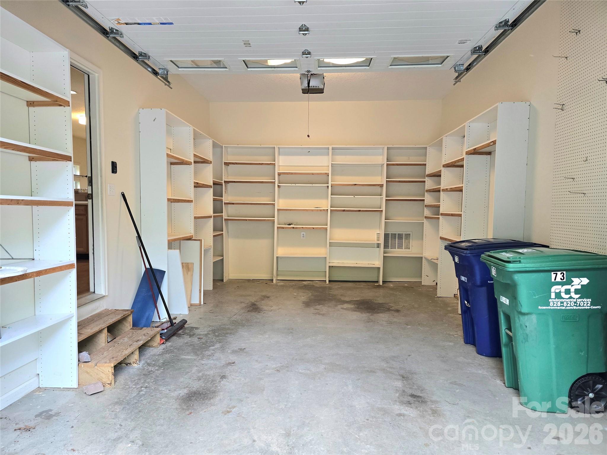 73 Dalya Road — Swannanoa