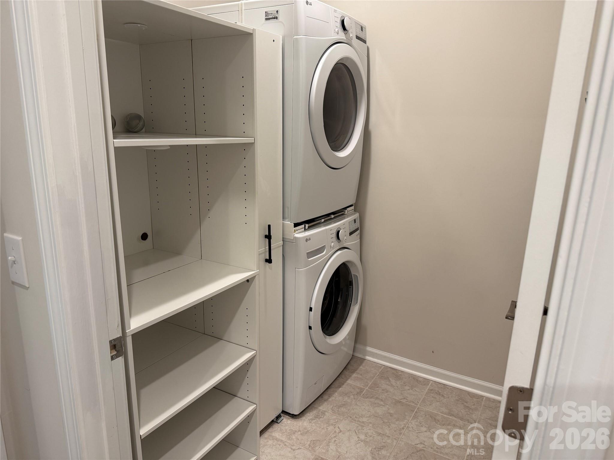 126 White Apple Way — Statesville
