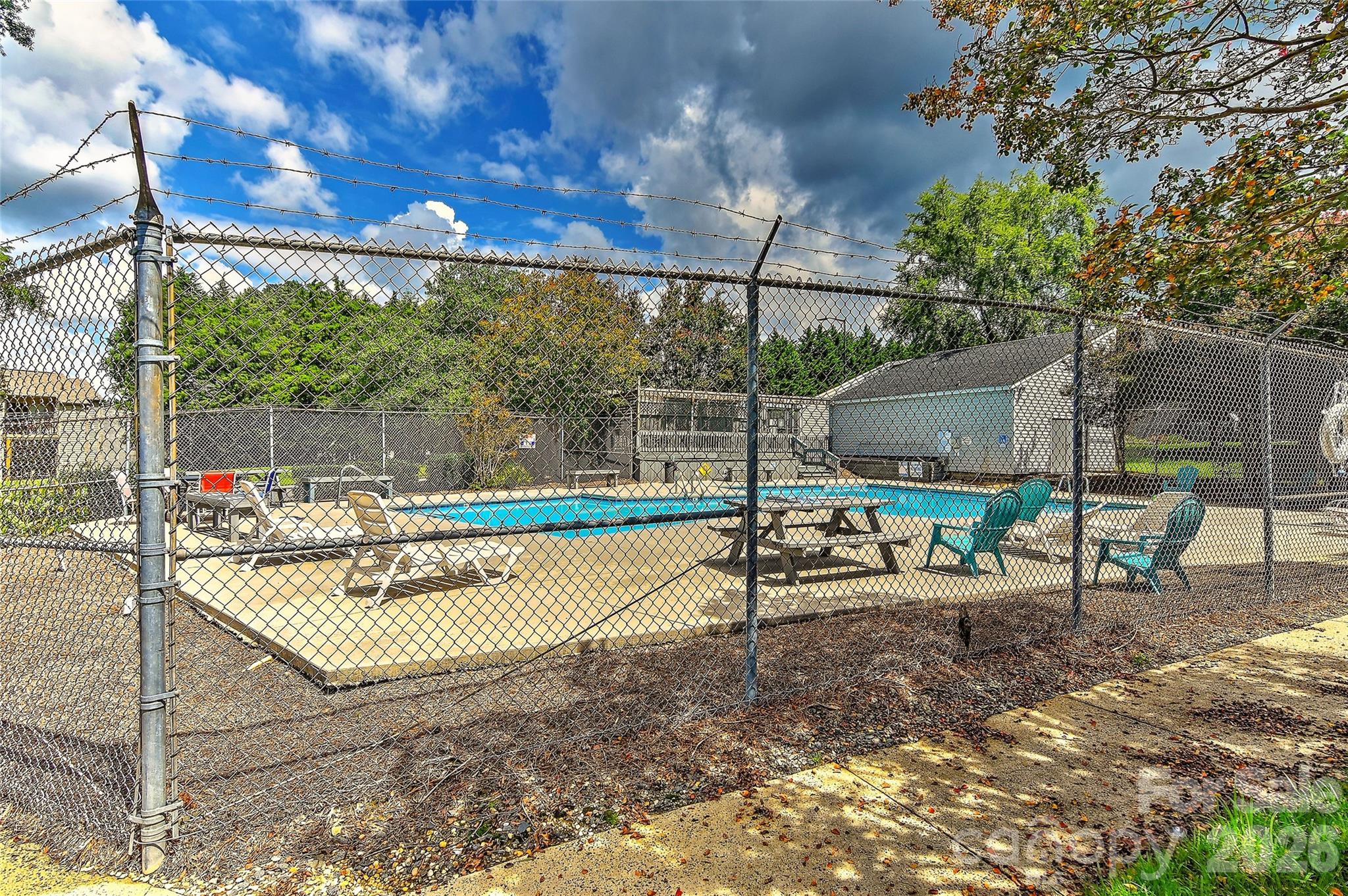 11024 Harrowfield Road — Charlotte