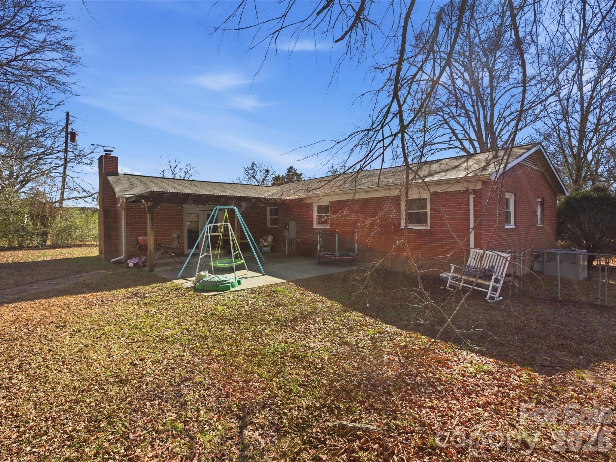 2694 Pineview Drive — Lancaster