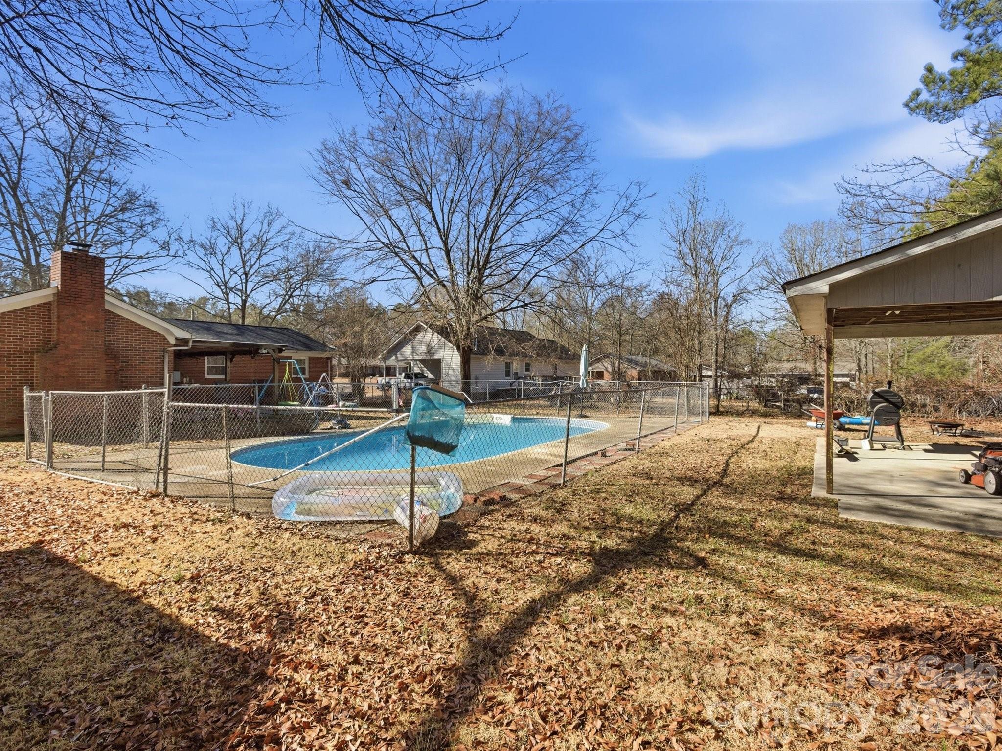 2694 Pineview Drive — Lancaster