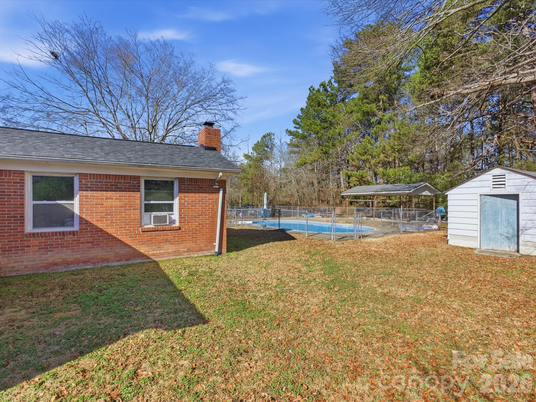 2694 Pineview Drive — Lancaster