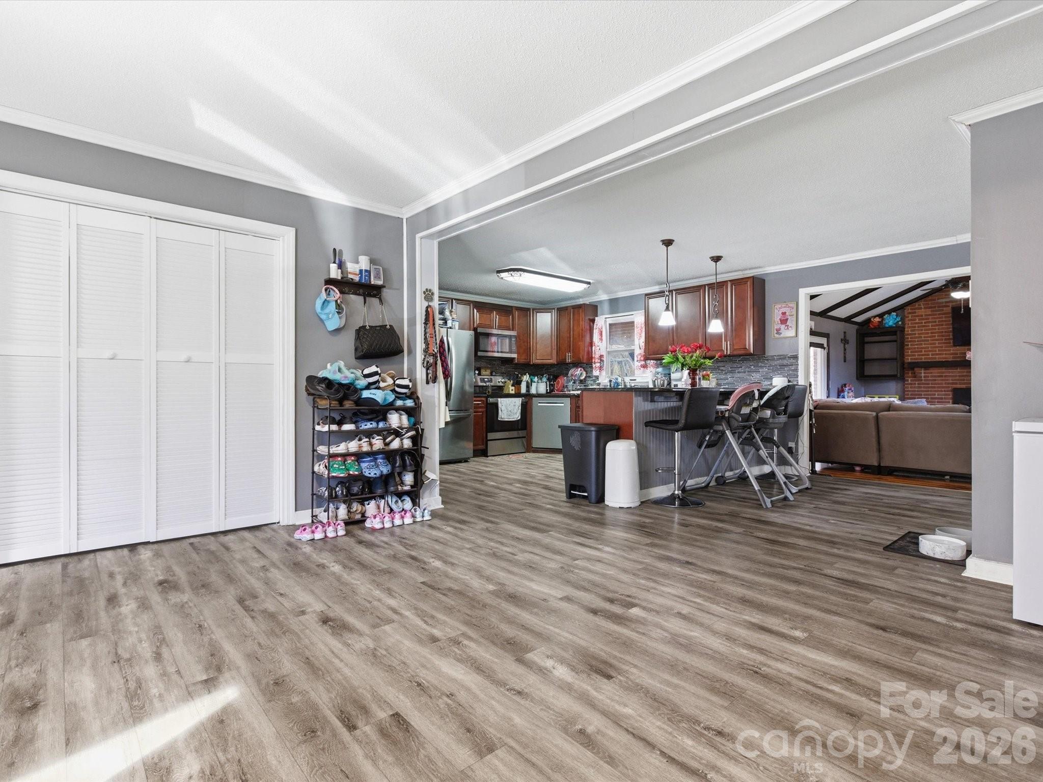 2694 Pineview Drive — Lancaster