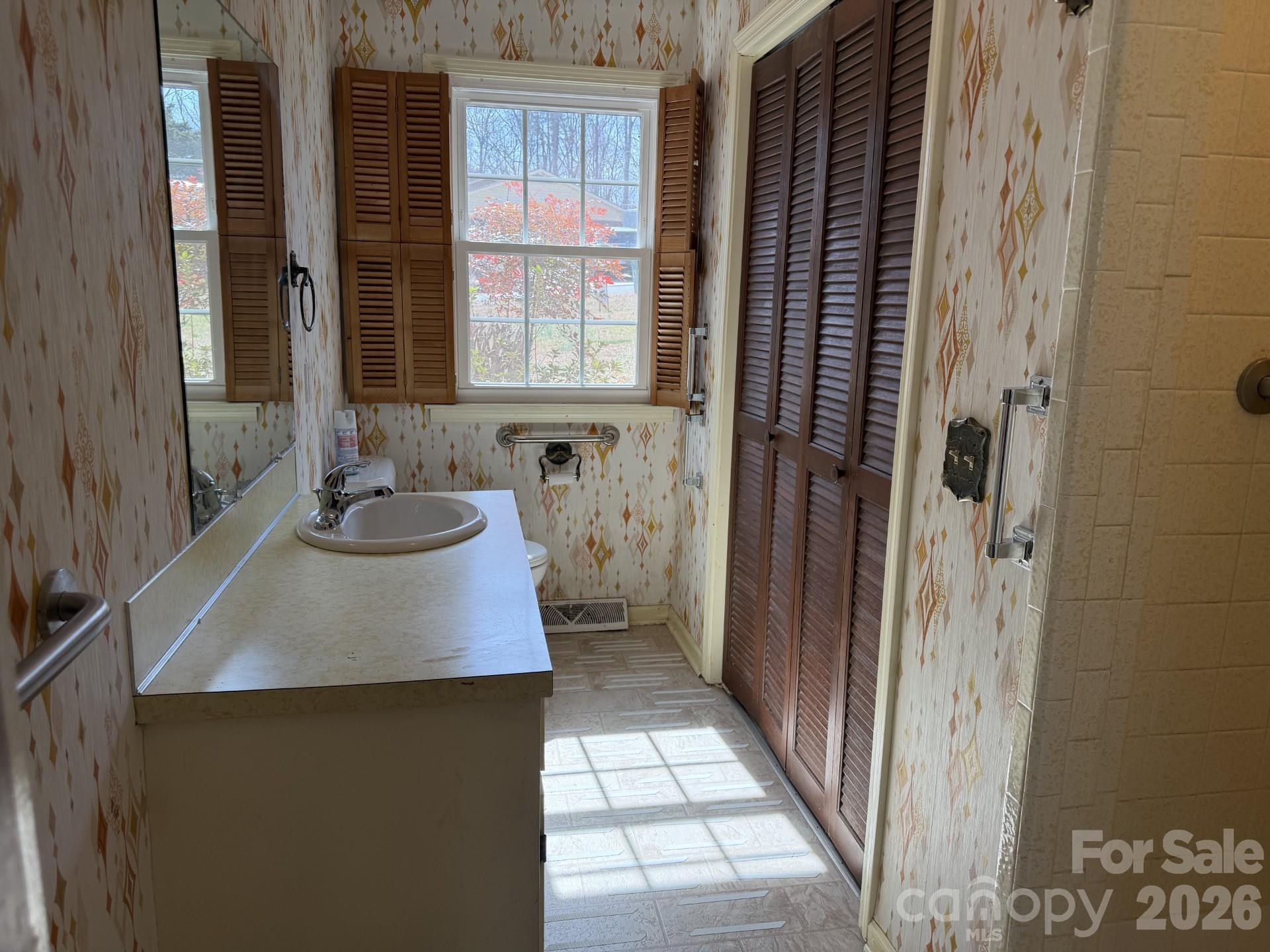 2033 Sprucewood Street — Albemarle
