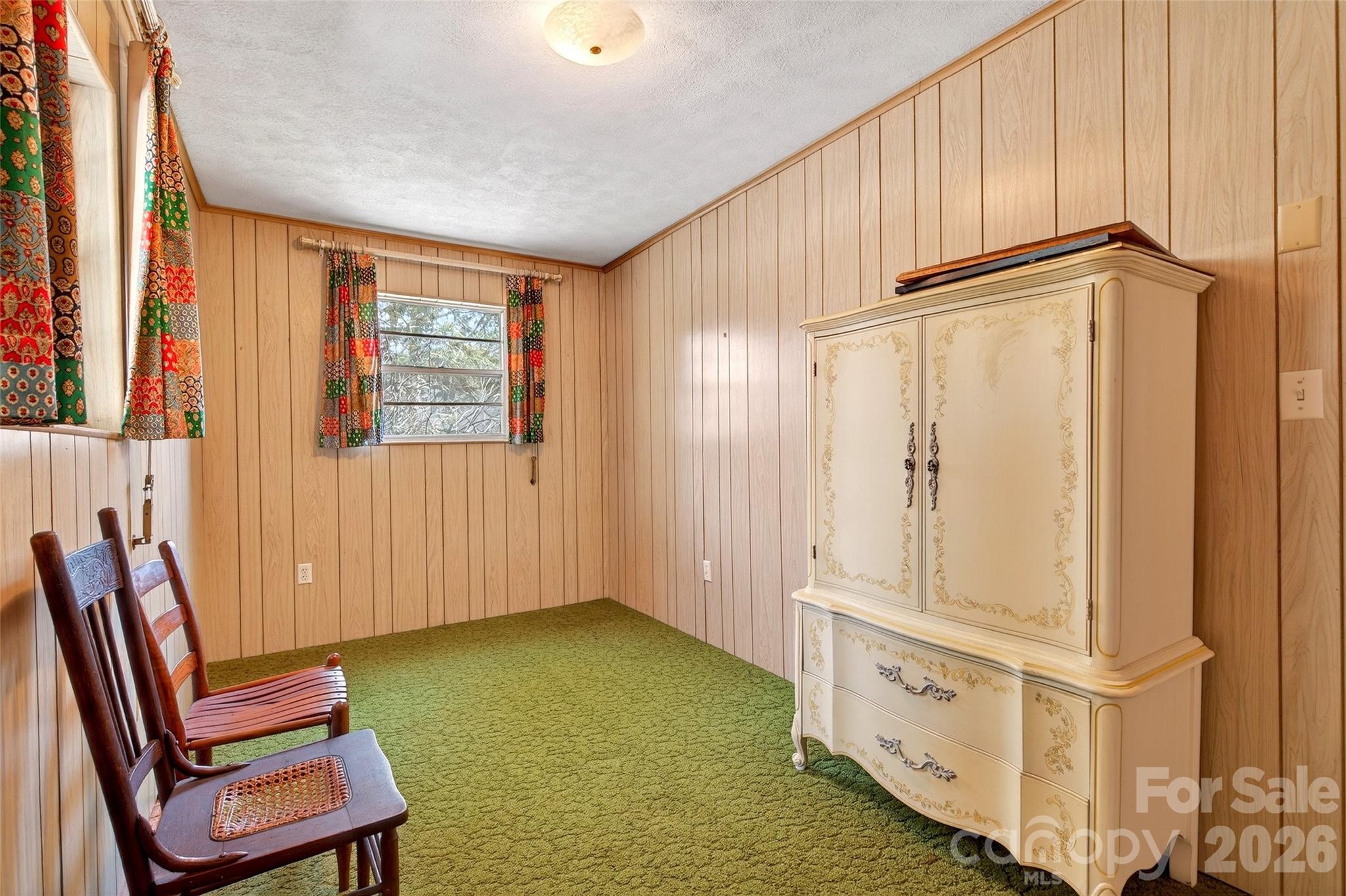1306 Fork Mountain Road — Bakersville
