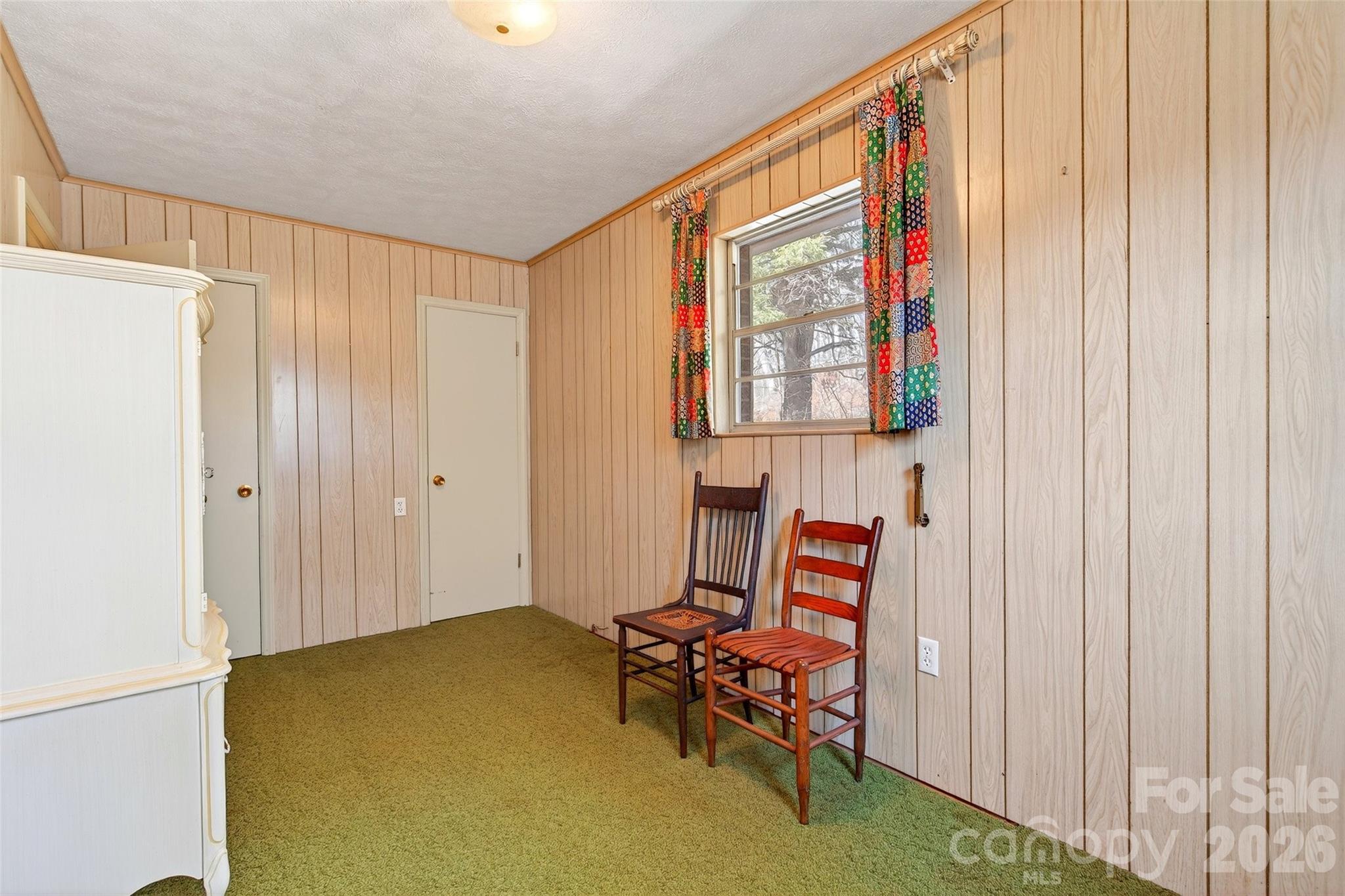 1306 Fork Mountain Road — Bakersville