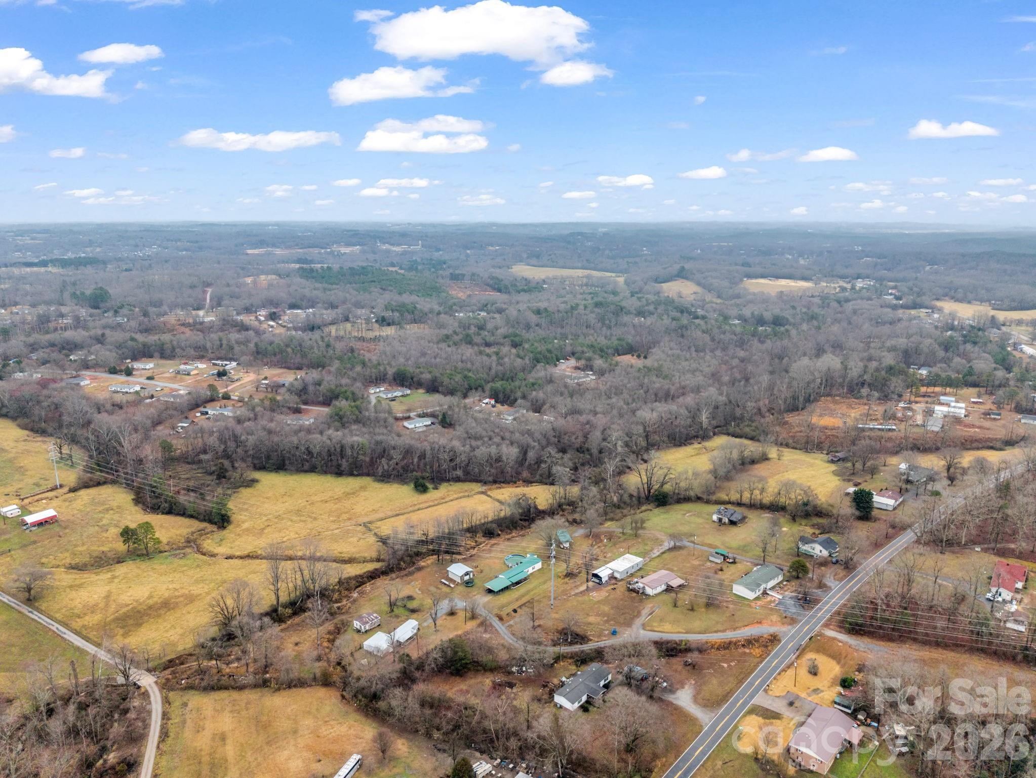 827 Old Henrietta Road — Forest City