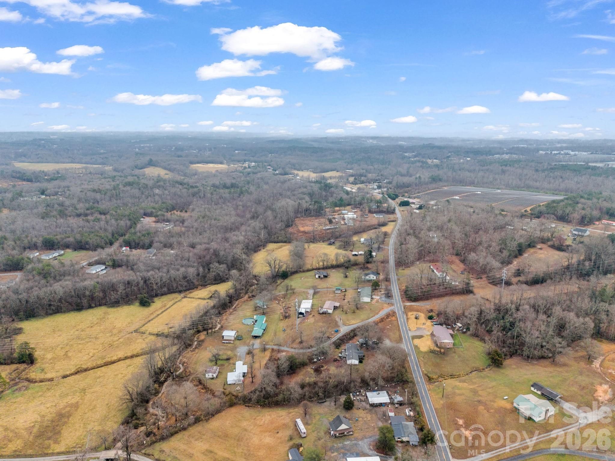 827 Old Henrietta Road — Forest City