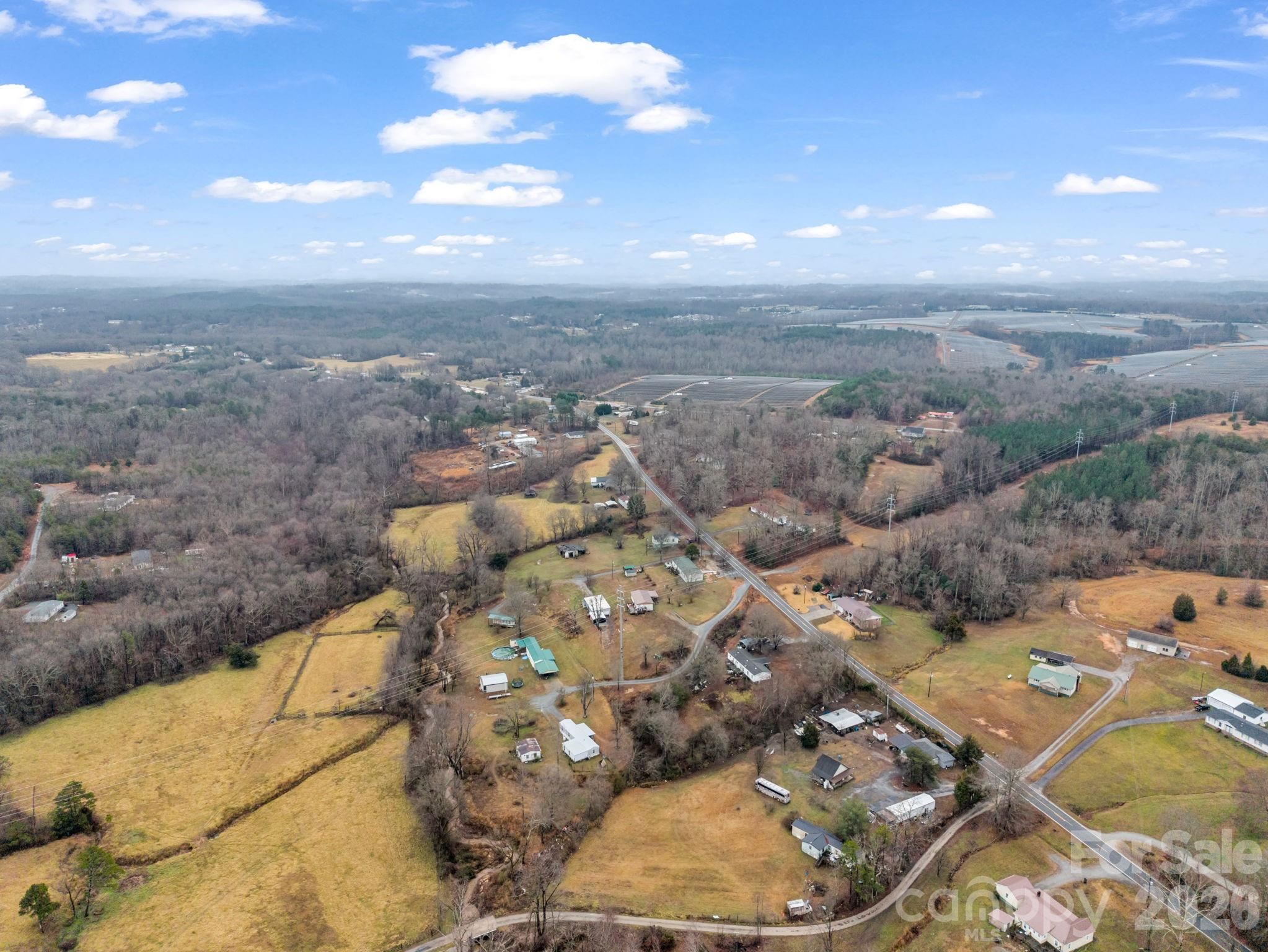 827 Old Henrietta Road — Forest City