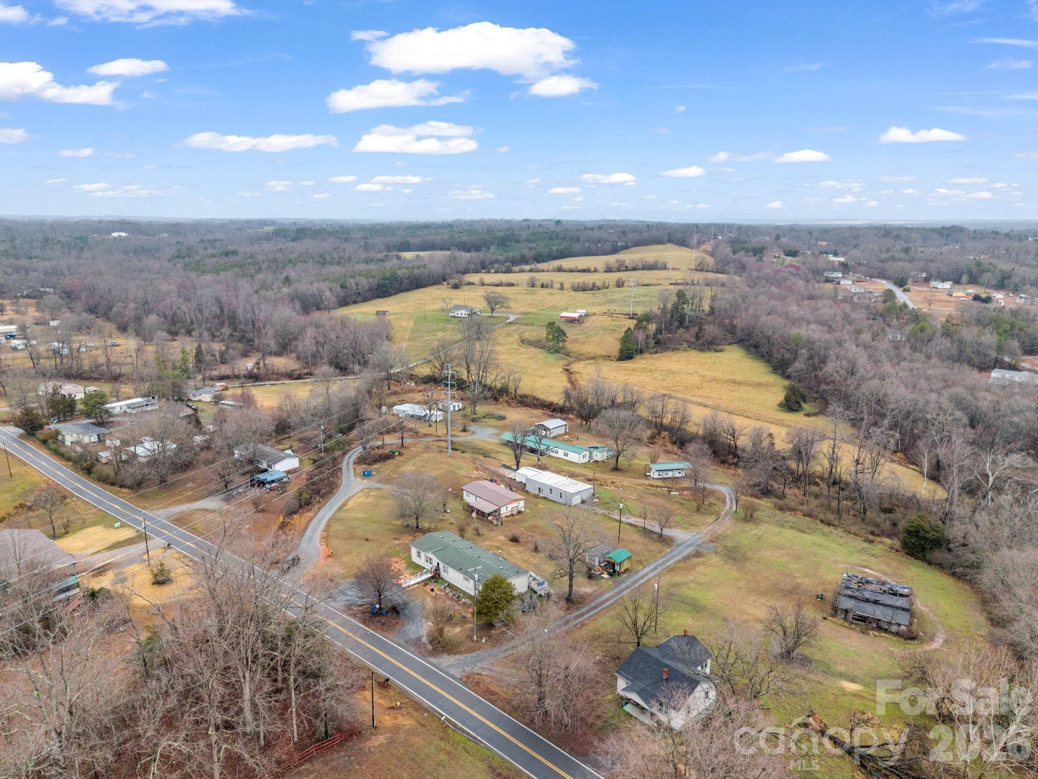 827 Old Henrietta Road — Forest City