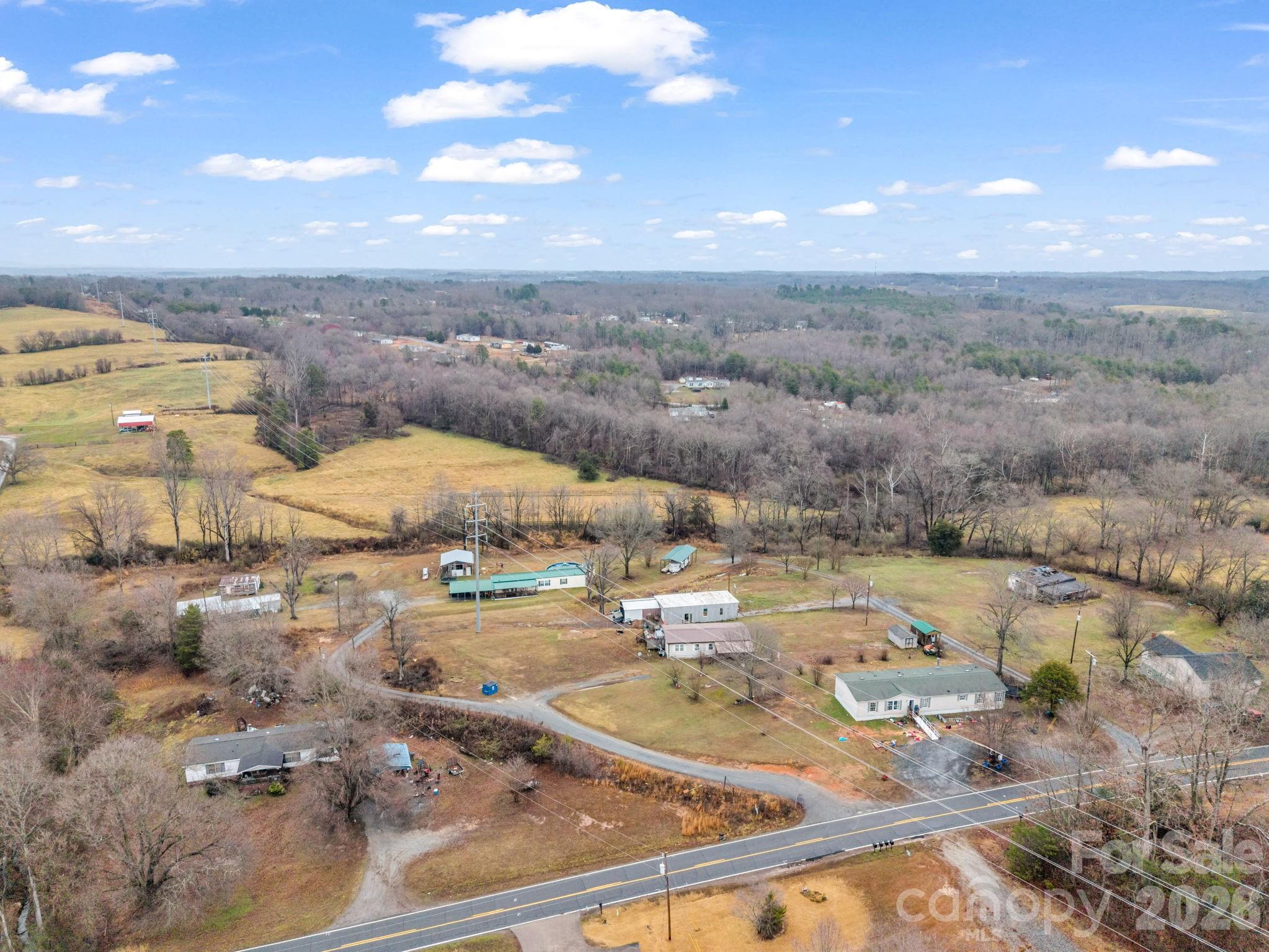 827 Old Henrietta Road — Forest City