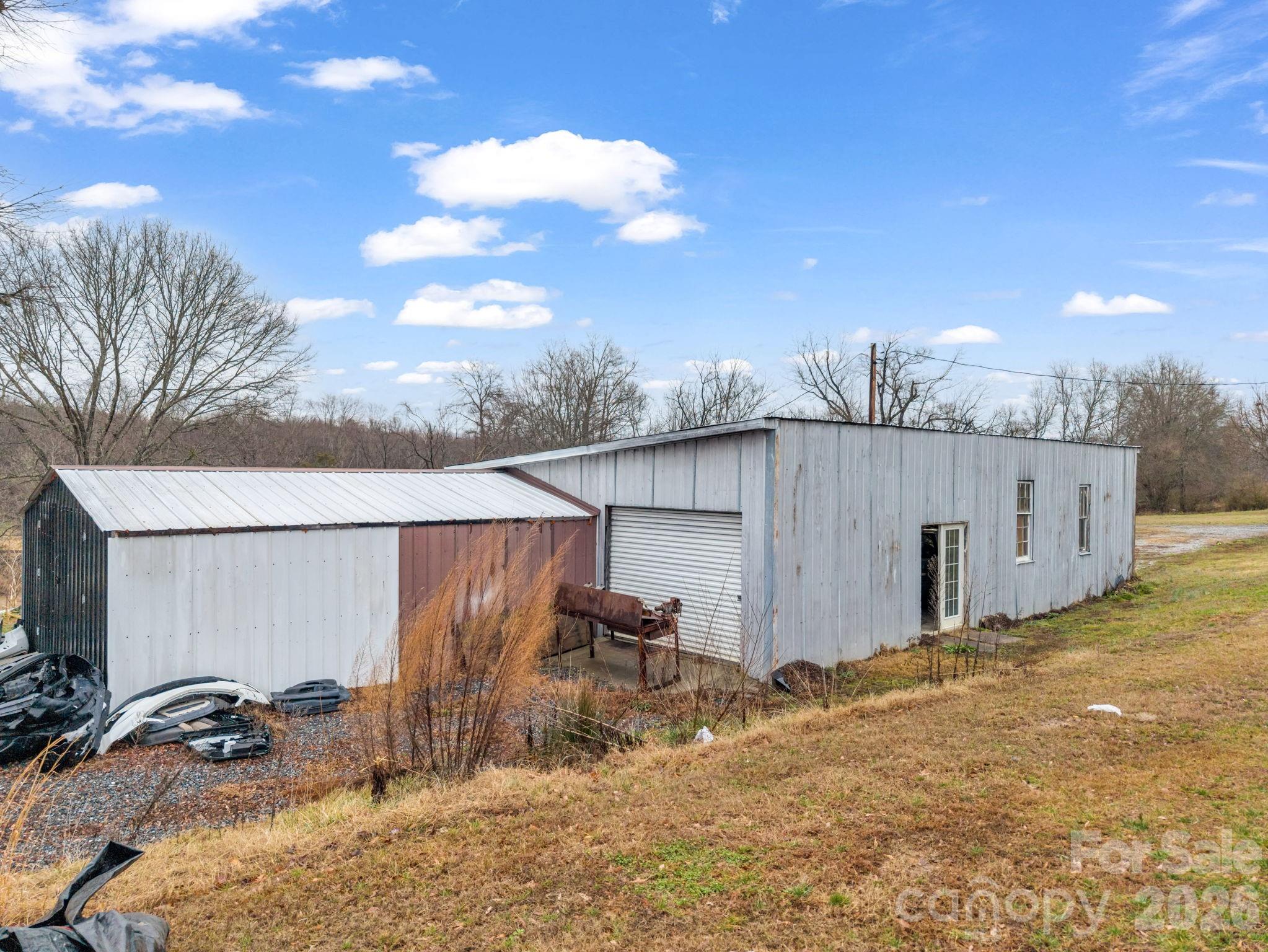 827 Old Henrietta Road — Forest City