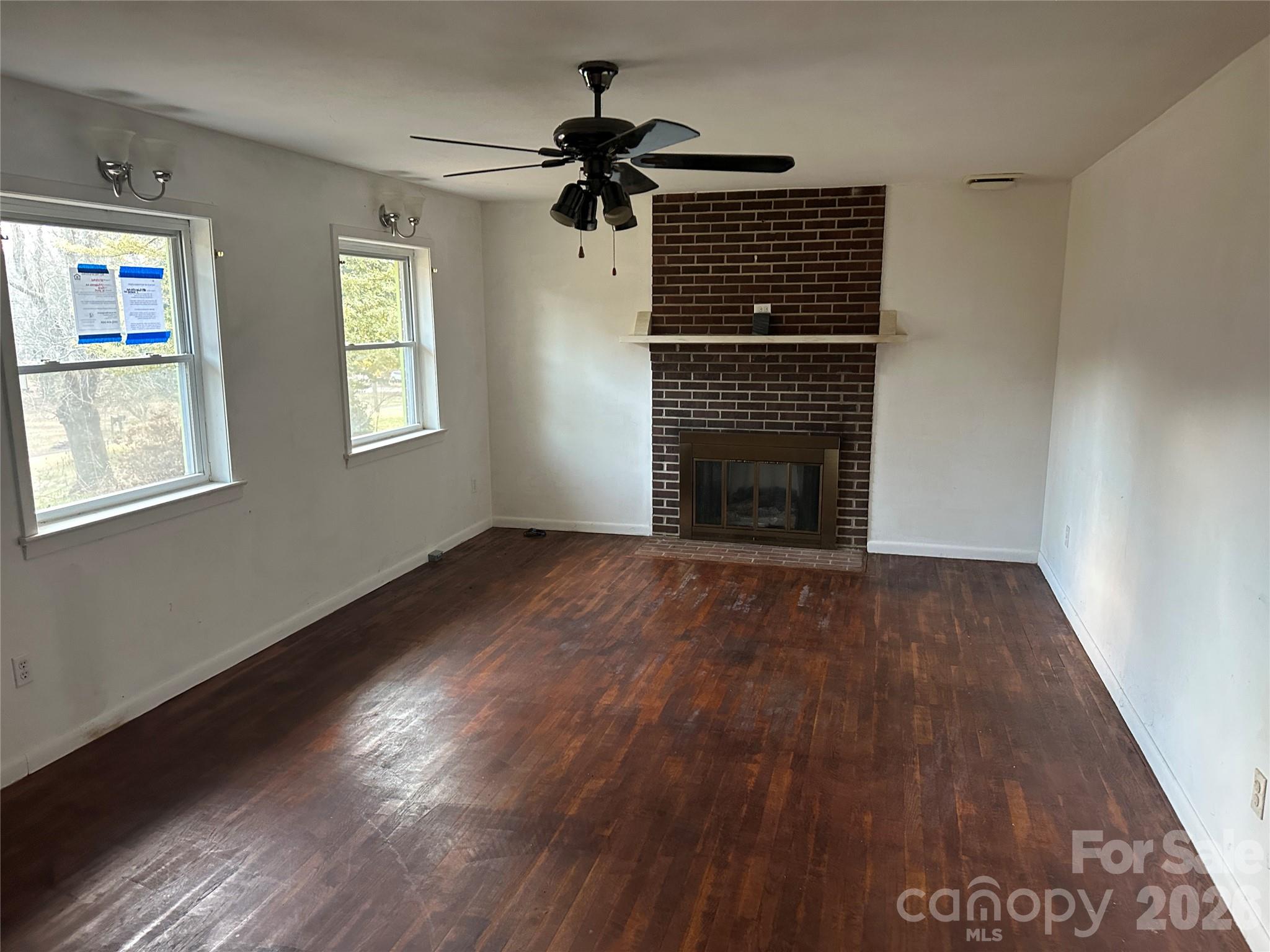 129 Ridgecrest Avenue — Marble