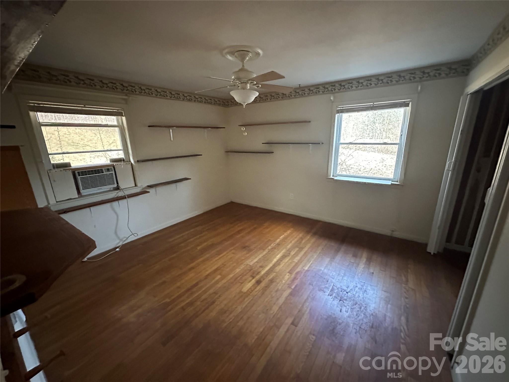 129 Ridgecrest Avenue — Marble