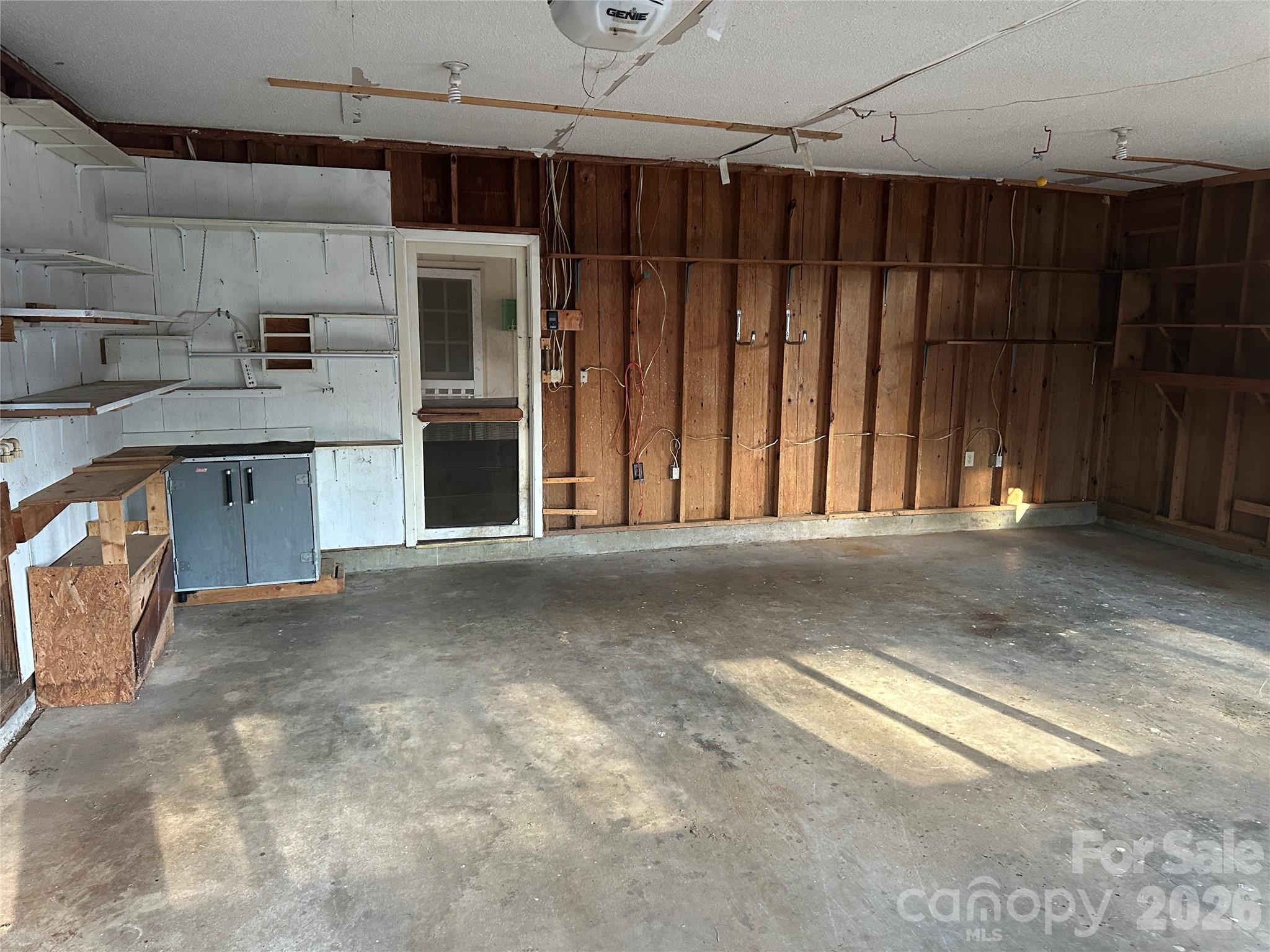 129 Ridgecrest Avenue — Marble