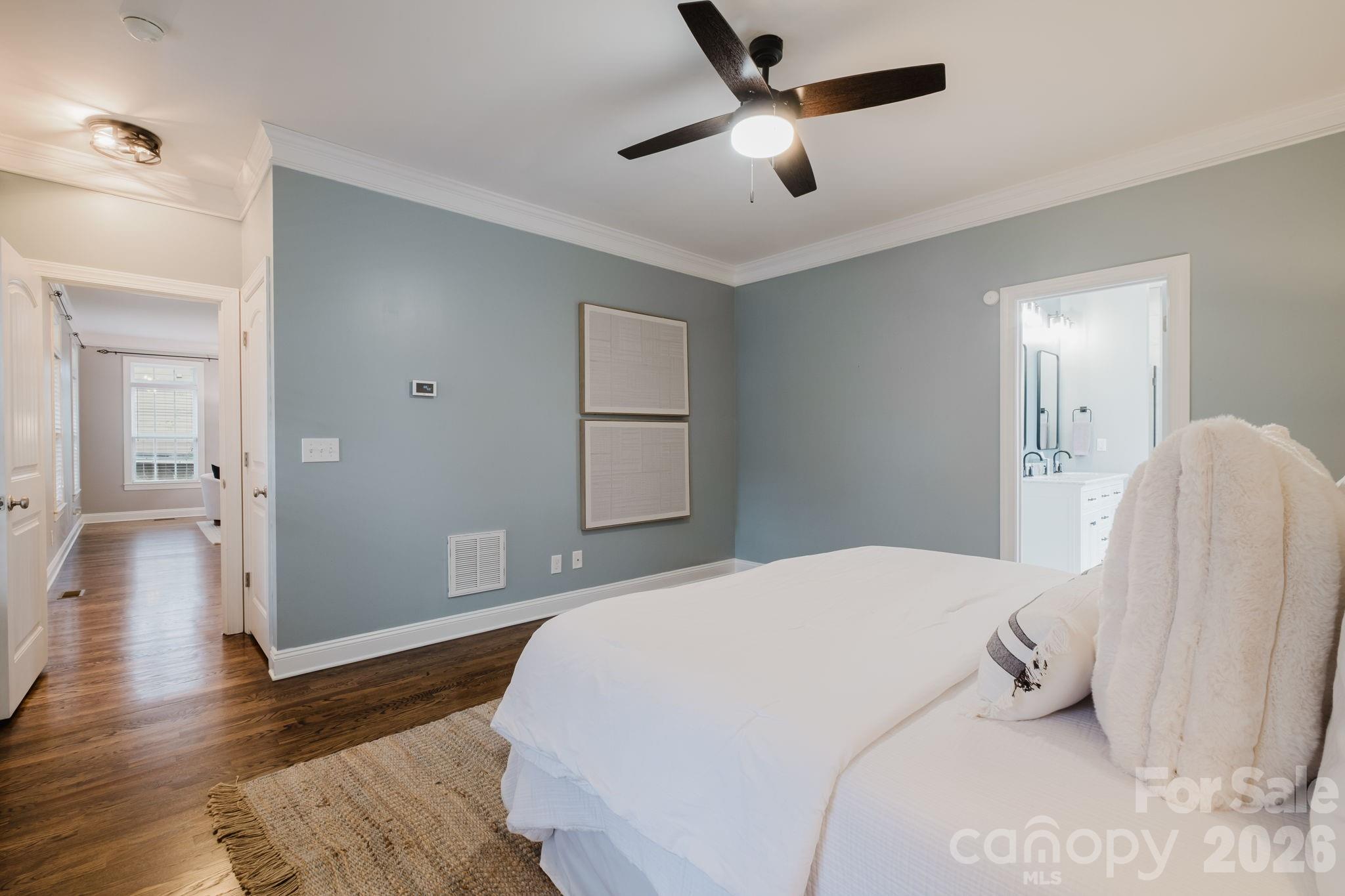 2711 Clemson Avenue — Charlotte