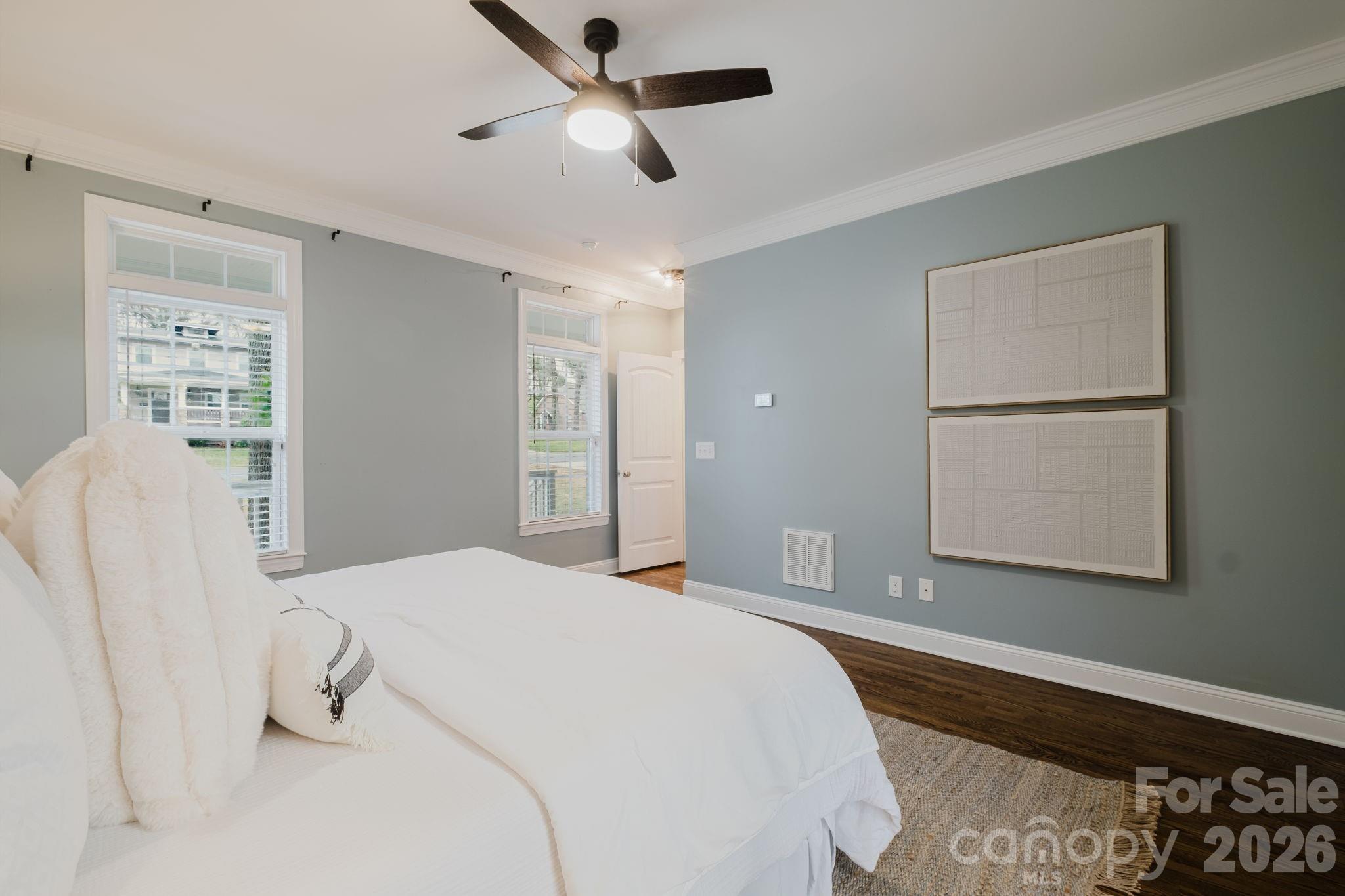 2711 Clemson Avenue — Charlotte