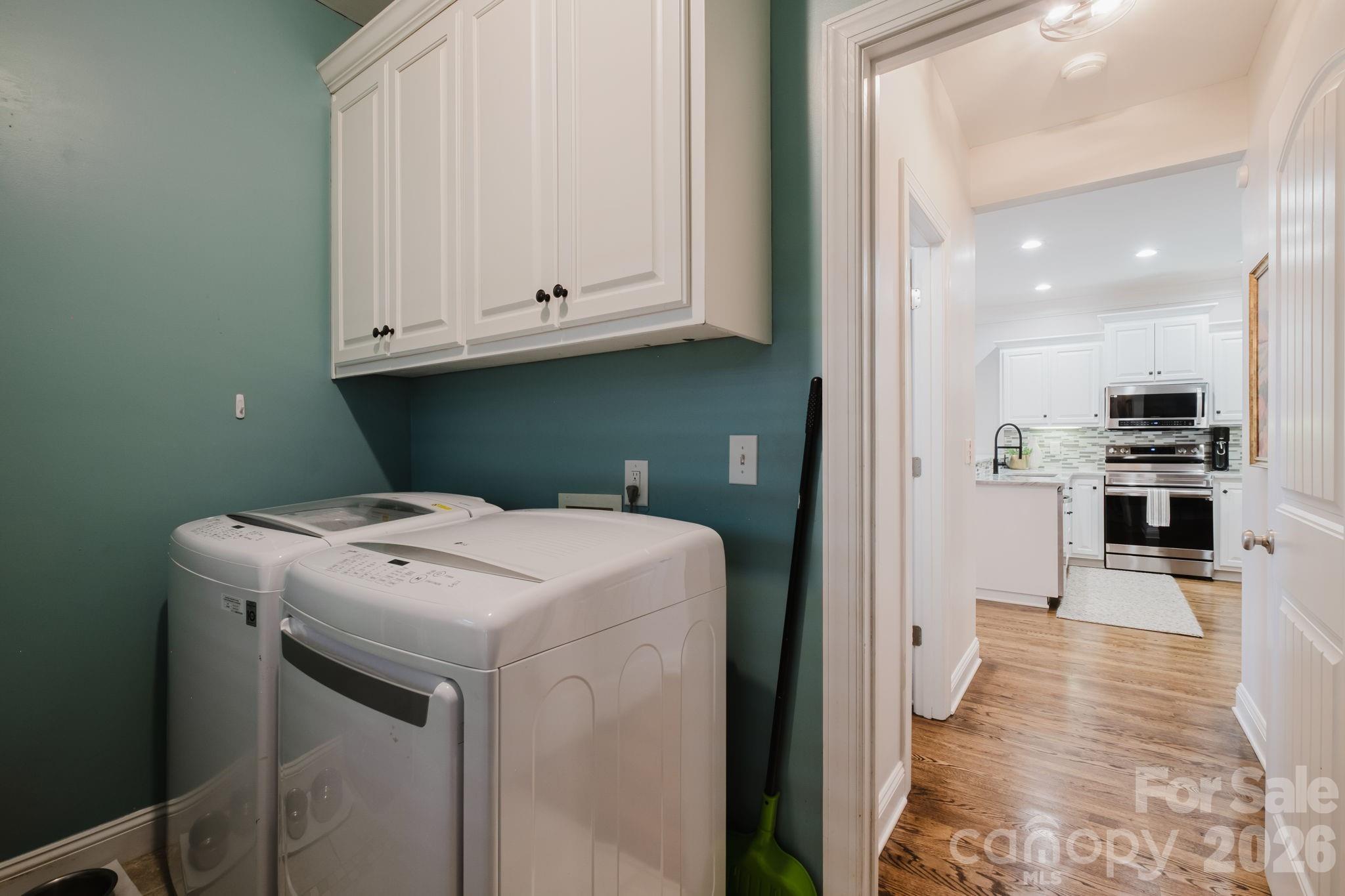 2711 Clemson Avenue — Charlotte