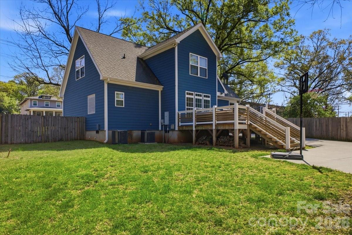 2711 Clemson Avenue — Charlotte