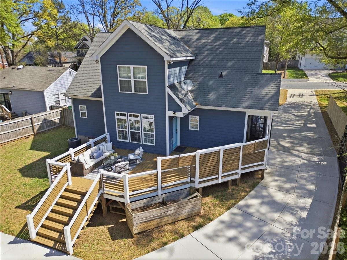 2711 Clemson Avenue — Charlotte