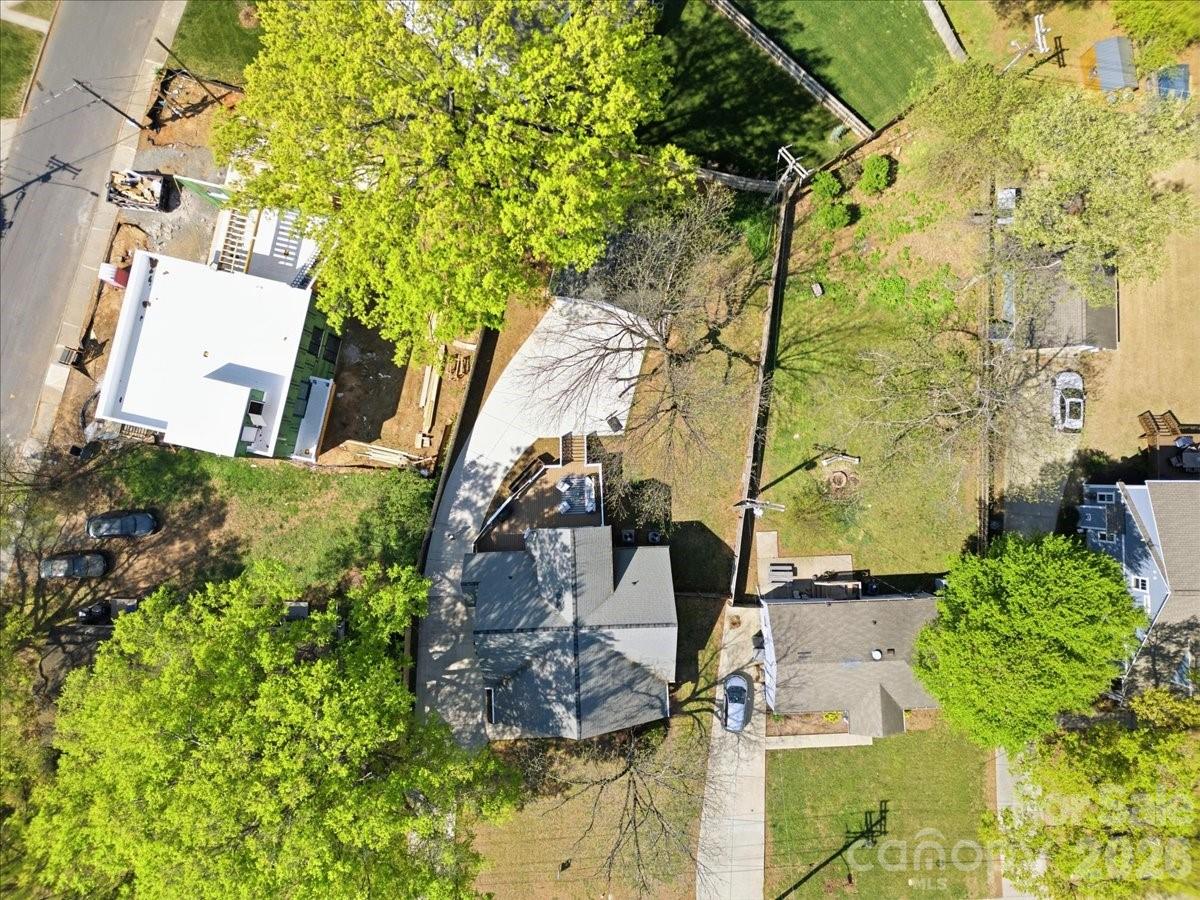 2711 Clemson Avenue — Charlotte