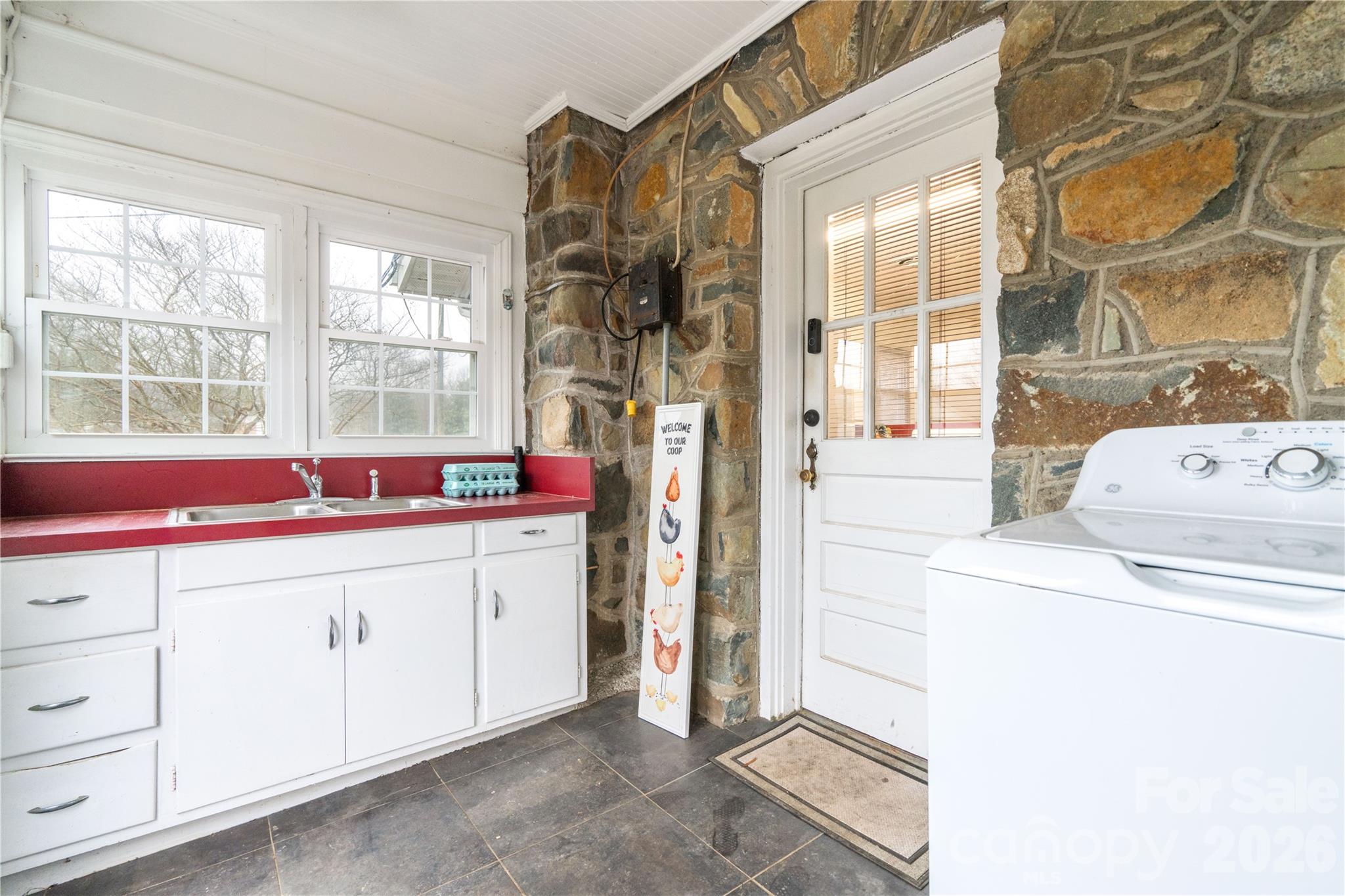 6507 Frieden Church Road — Gibsonville