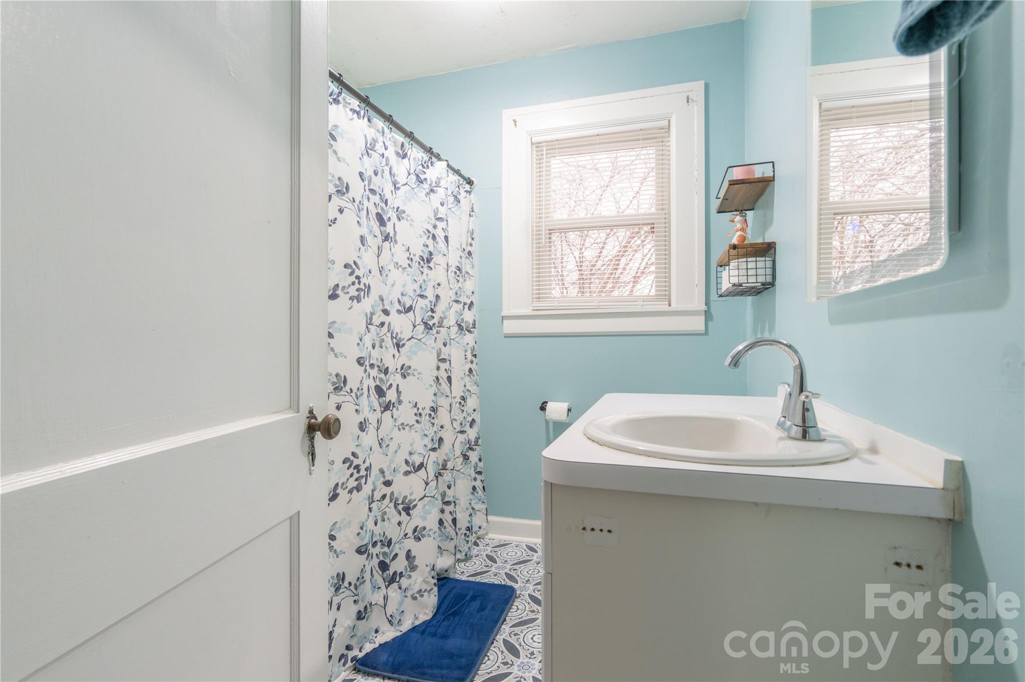 6507 Frieden Church Road — Gibsonville