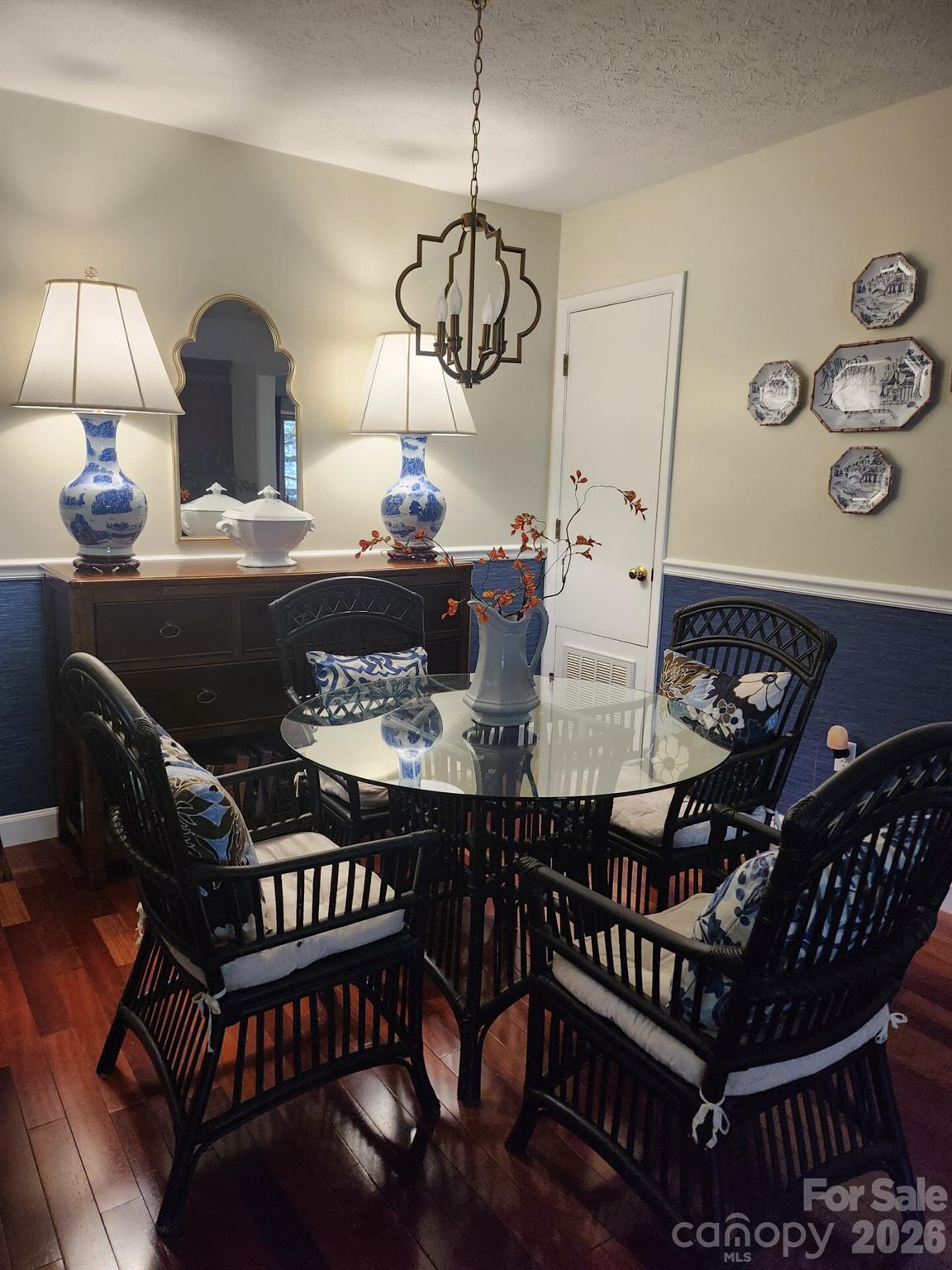 36 Ravencroft Lane — Asheville