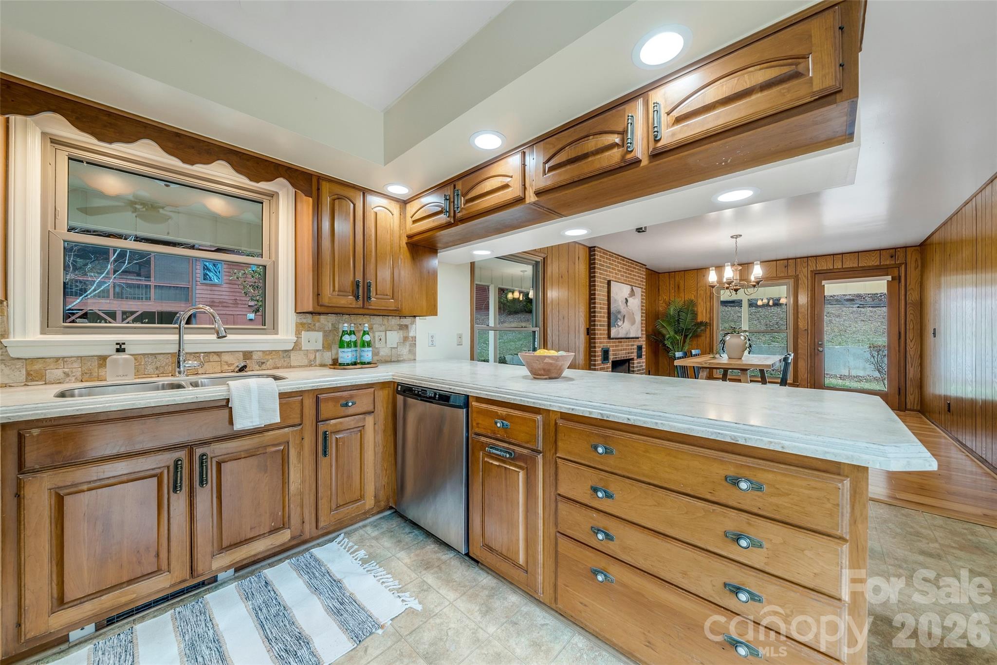63 Pinecroft Road — Asheville