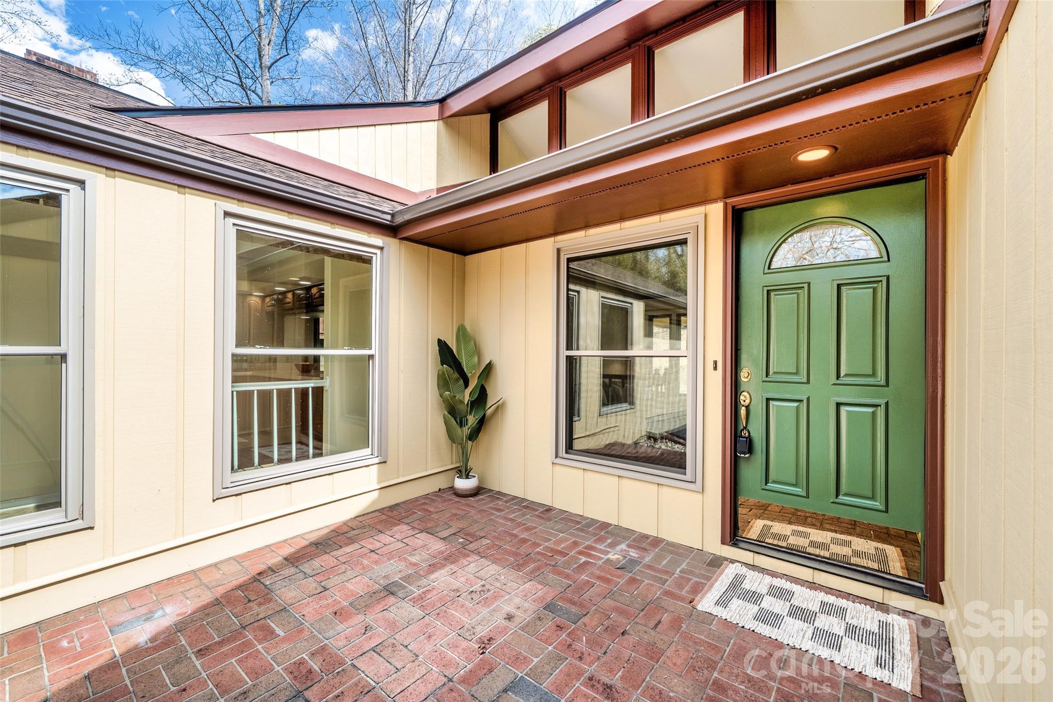 63 Pinecroft Road — Asheville