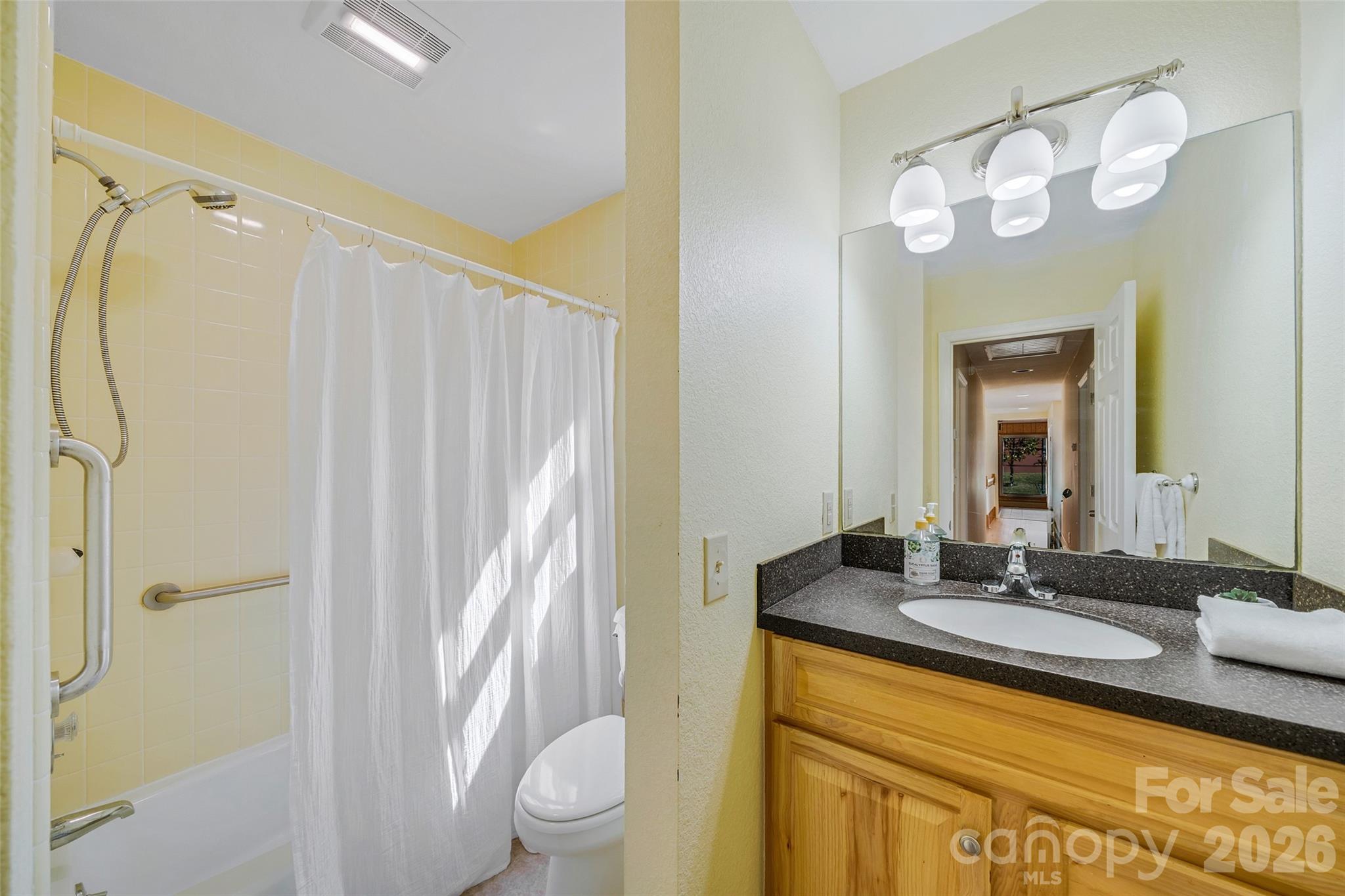 63 Pinecroft Road — Asheville