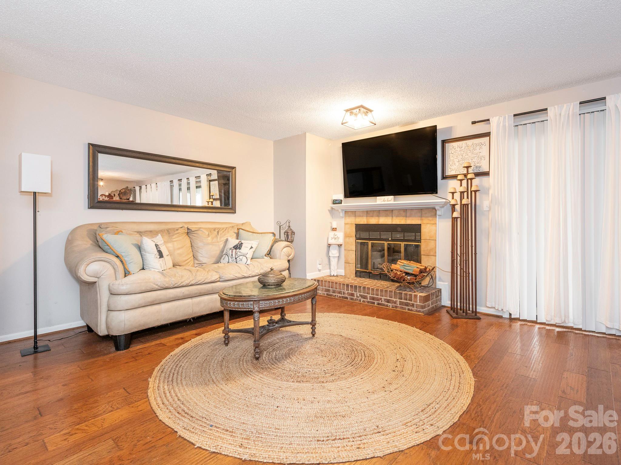 7200 Winery Lane — Charlotte